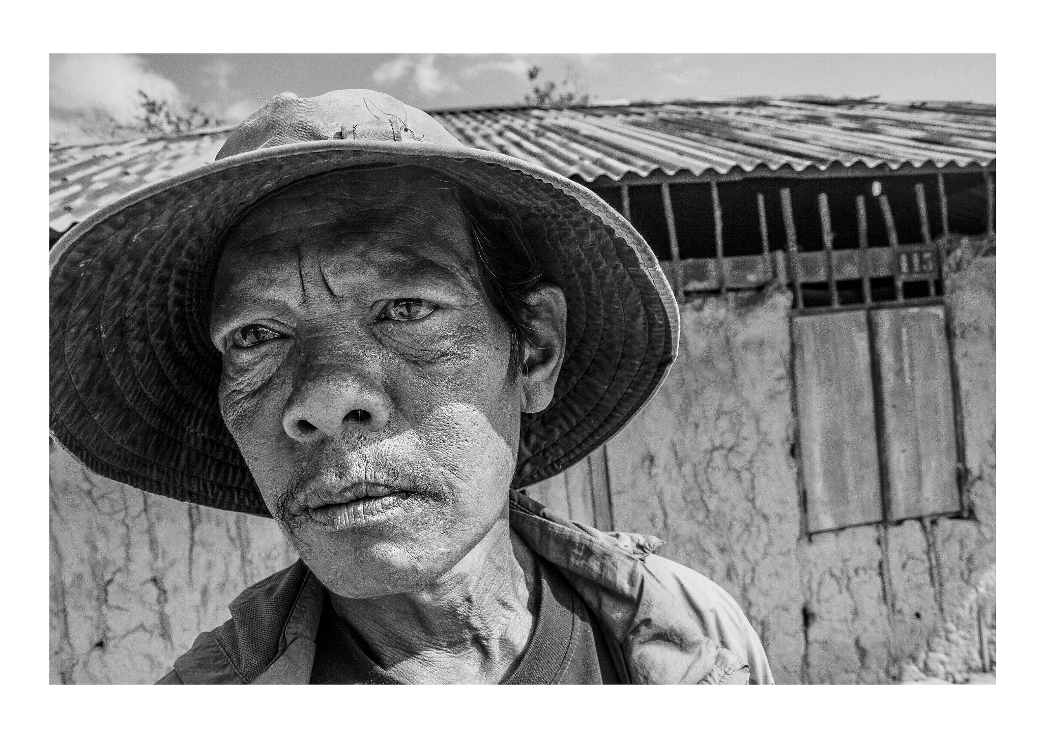Canon EF-S 18-55mm f/3.5-5.6 USM sample photo. Dalat streetlife photography