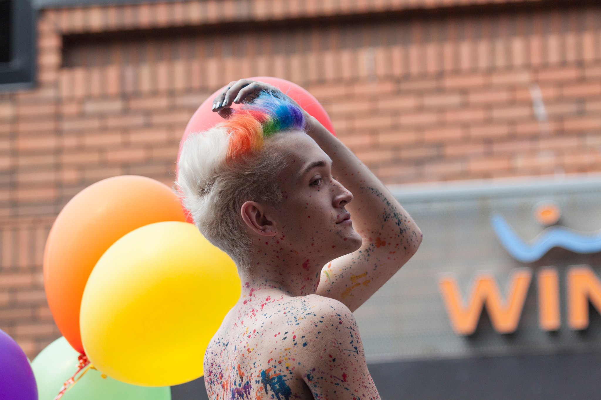 Canon EF 100-400mm F4.5-5.6L IS USM sample photo. Rainbow hair gel photography