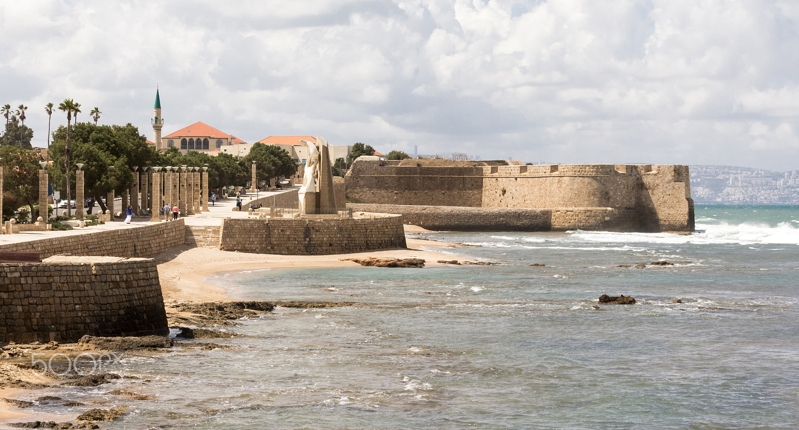 Canon EF 75-300mm F4.0-5.6 IS USM sample photo. A fragment of the city wall and promenade in the city of acre photography