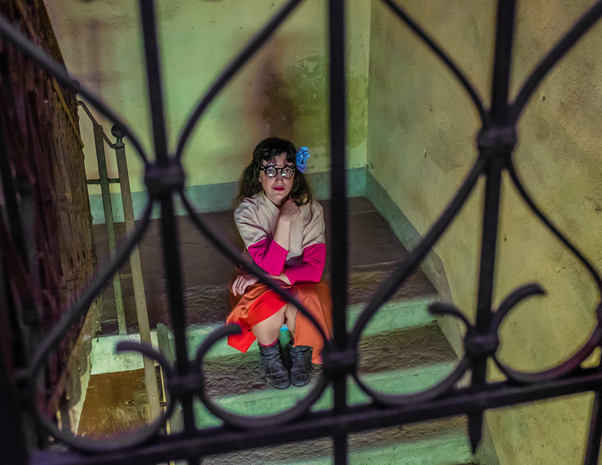 Fujifilm X-T10 + Fujifilm XF 16-55mm F2.8 R LM WR sample photo. Attraverso la ringhiera (across the banister) photography