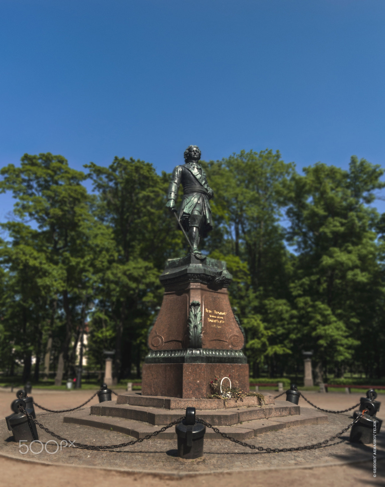 Tokina AT-X Pro 11-16mm F2.8 DX sample photo. Monument to peter the great photography