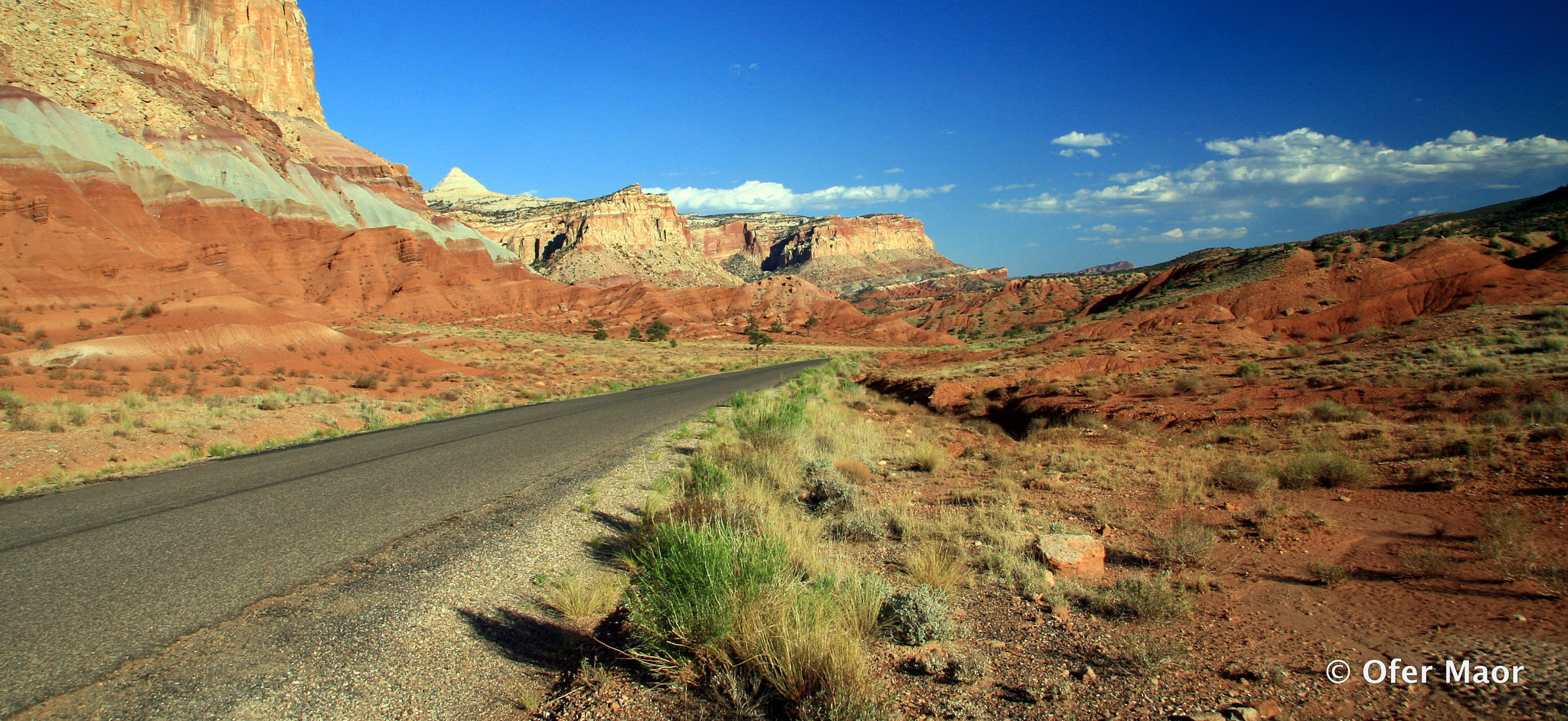 Canon EOS 30D + Canon EF-S 17-85mm F4-5.6 IS USM sample photo. Road in capitol reef national park photography
