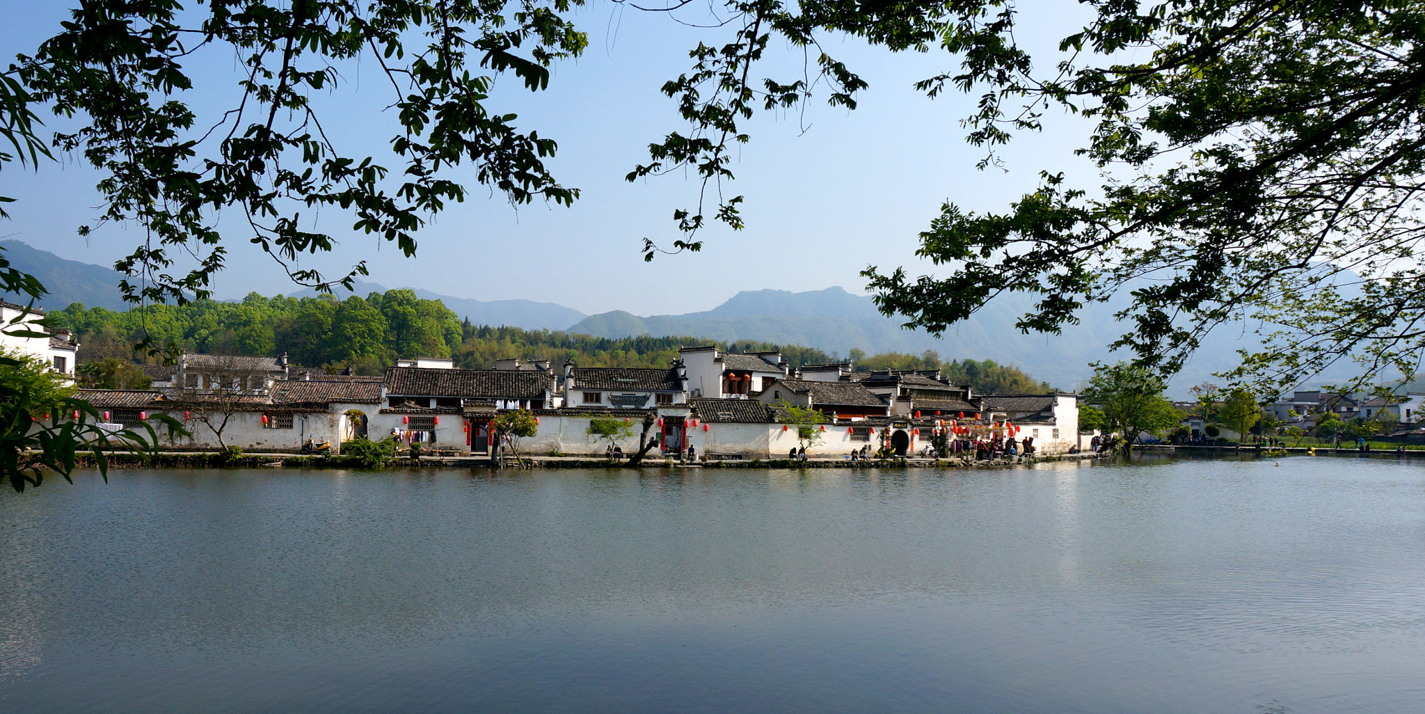 Sony Alpha NEX-6 + Sony E 18-50mm F4-5.6 sample photo. Huangshang mountain and the villages at its foot photography