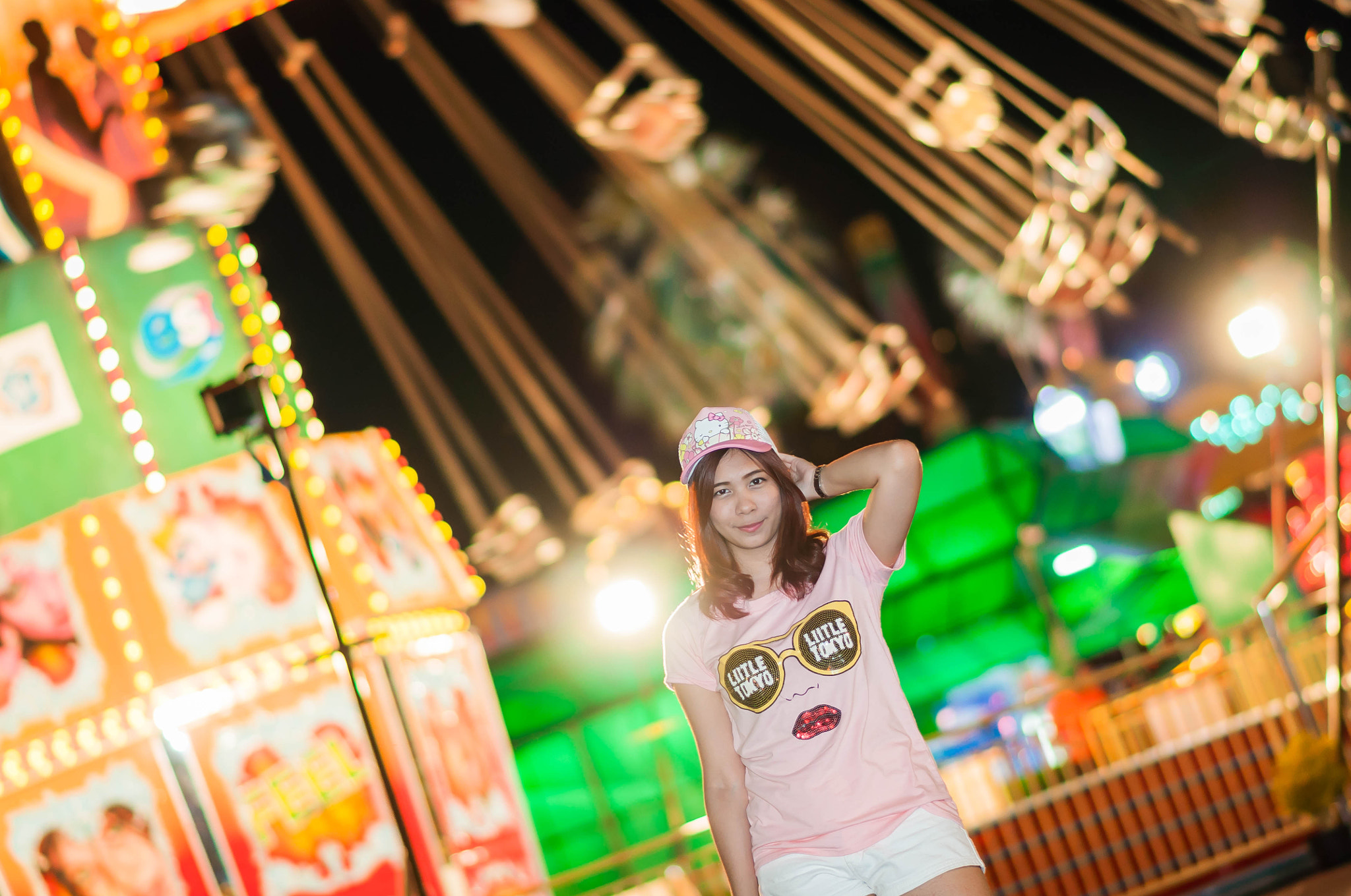 Nikon D5000 + Nikon AF-S Nikkor 85mm F1.8G sample photo. Lighting source photography