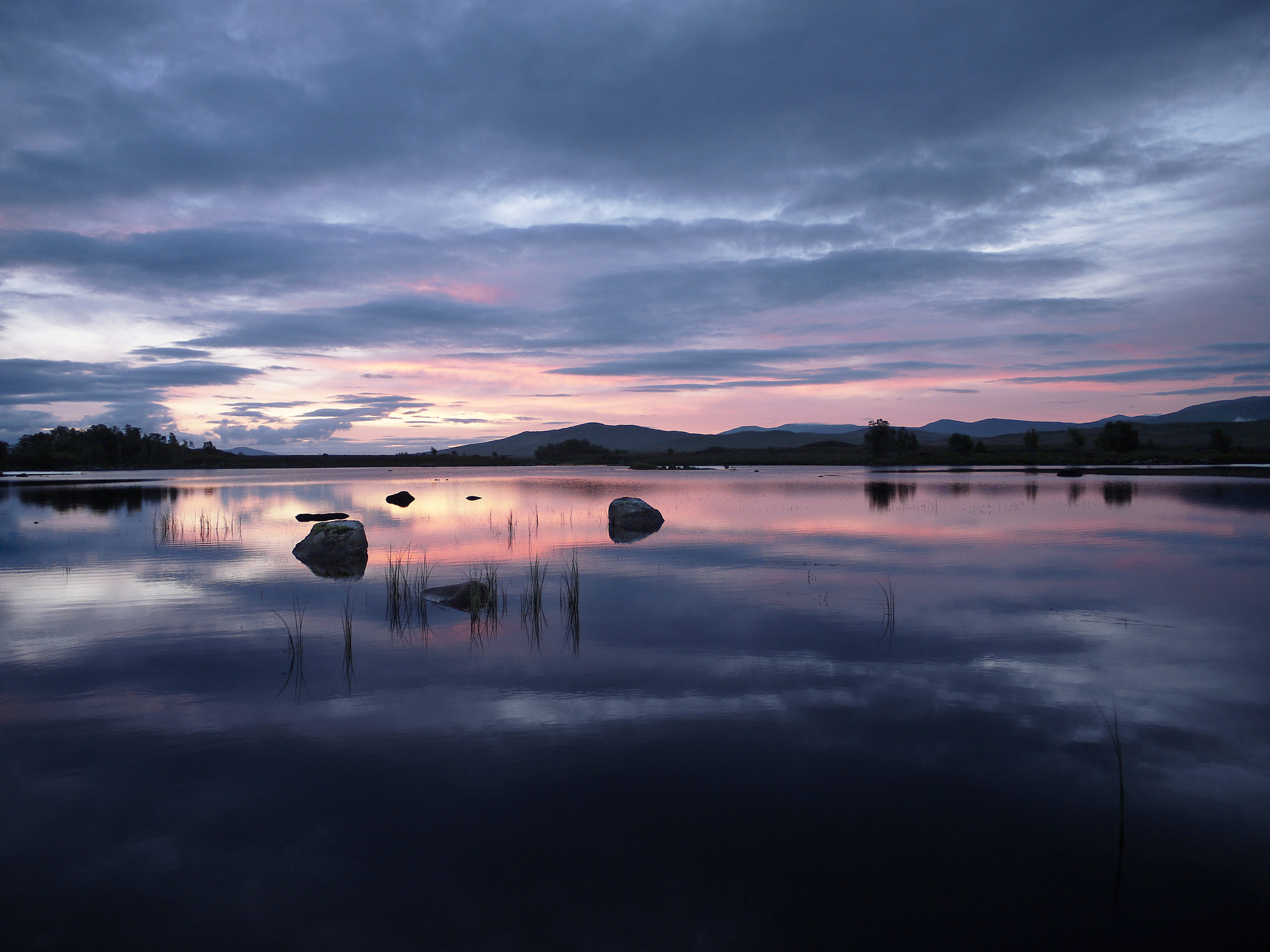 Panasonic Lumix DMC-GF1 sample photo. Loch ba (4:57 a.m.) photography