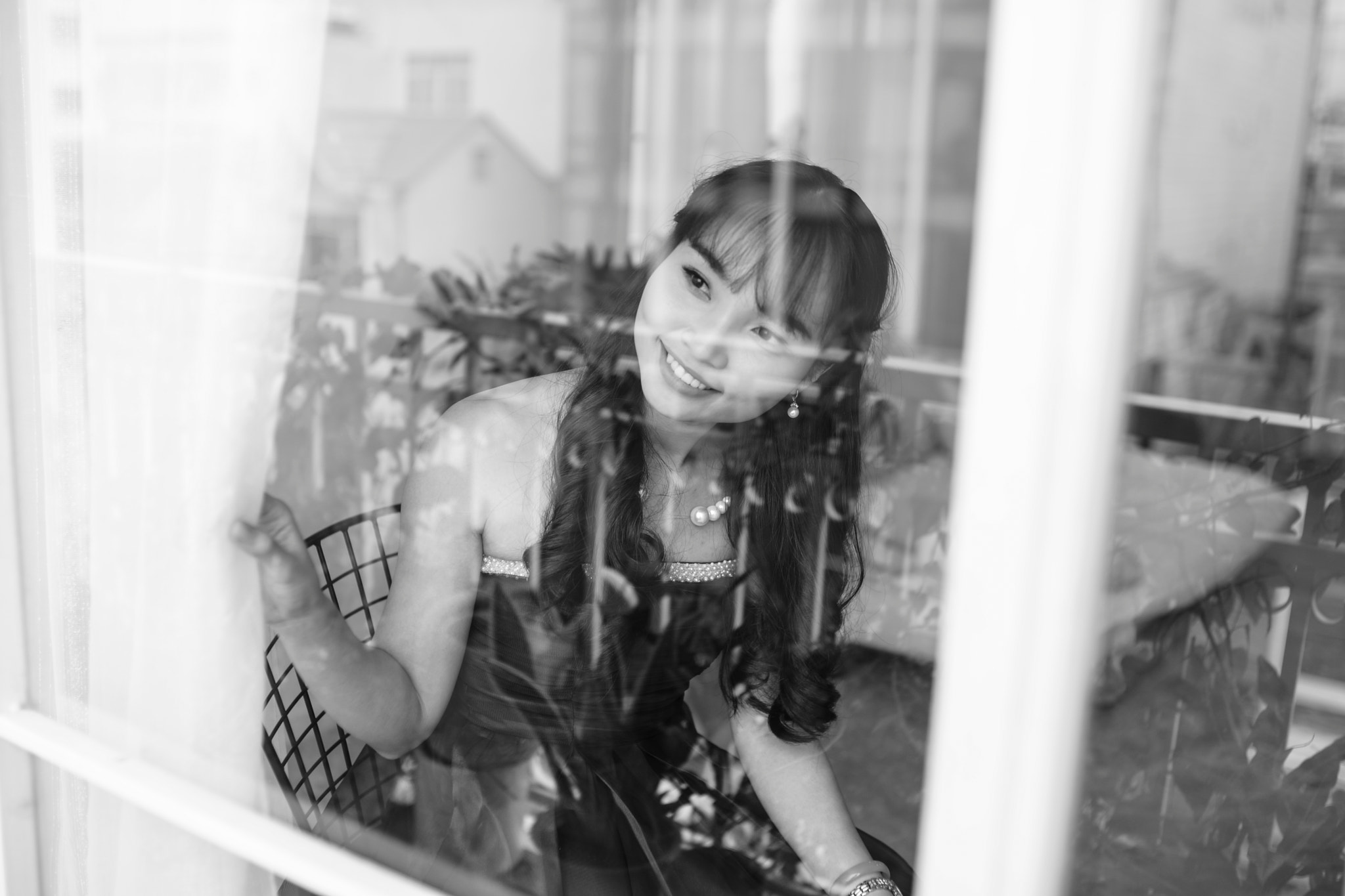Sony a99 II + Sony 35mm F1.4 G sample photo. A girl photography