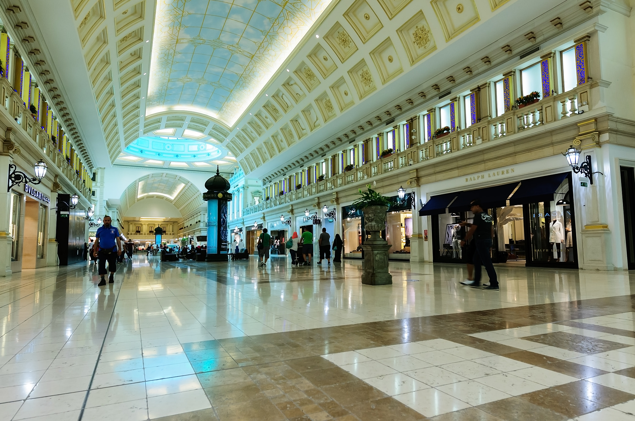 Nikon D300S sample photo. Villaggio - qatar photography