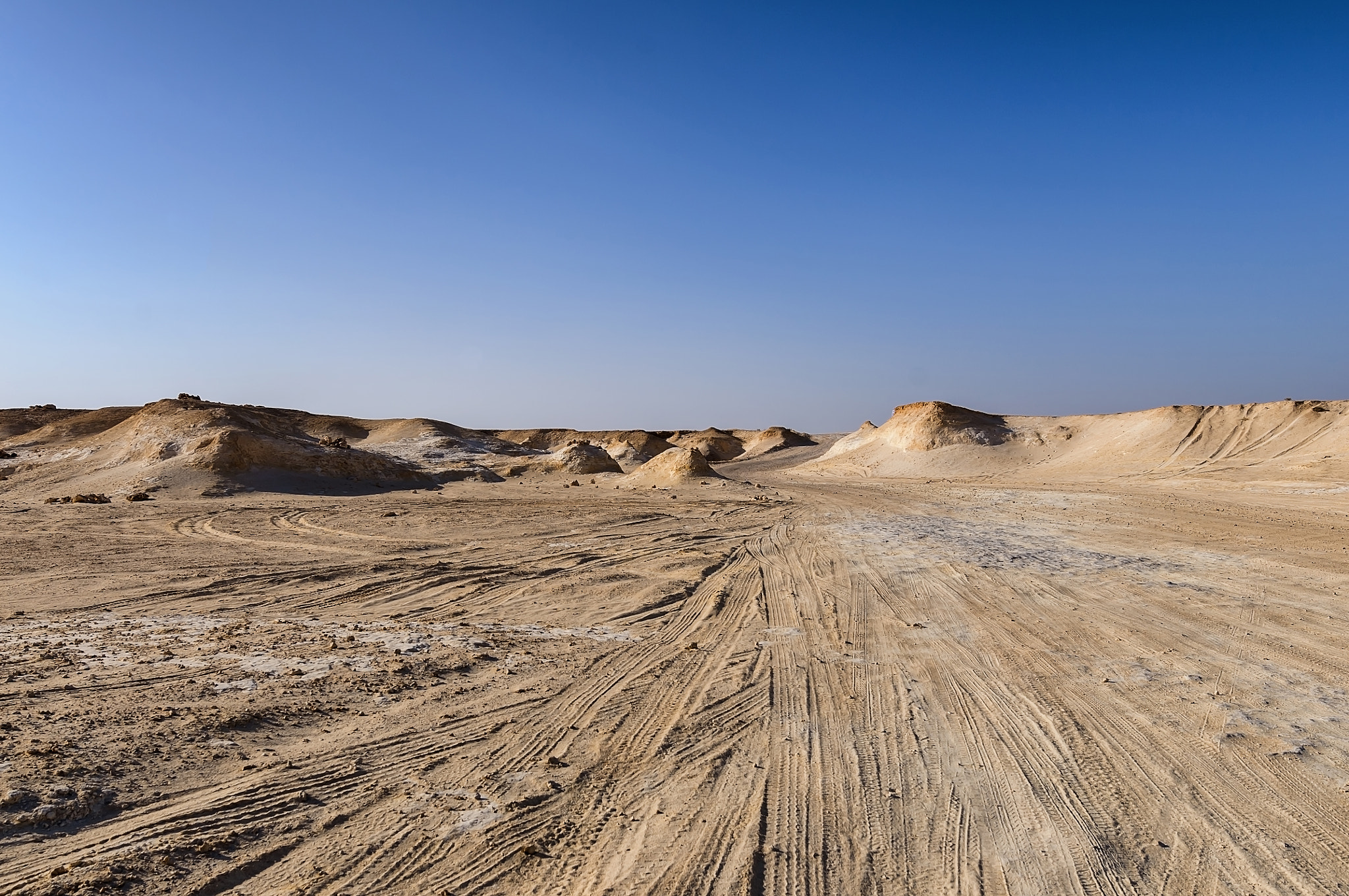 Nikon D300S sample photo. Road to film city - qatar photography