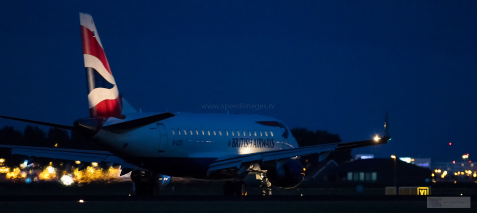 Canon EF 200mm F2.8L II USM sample photo. British airways at night photography