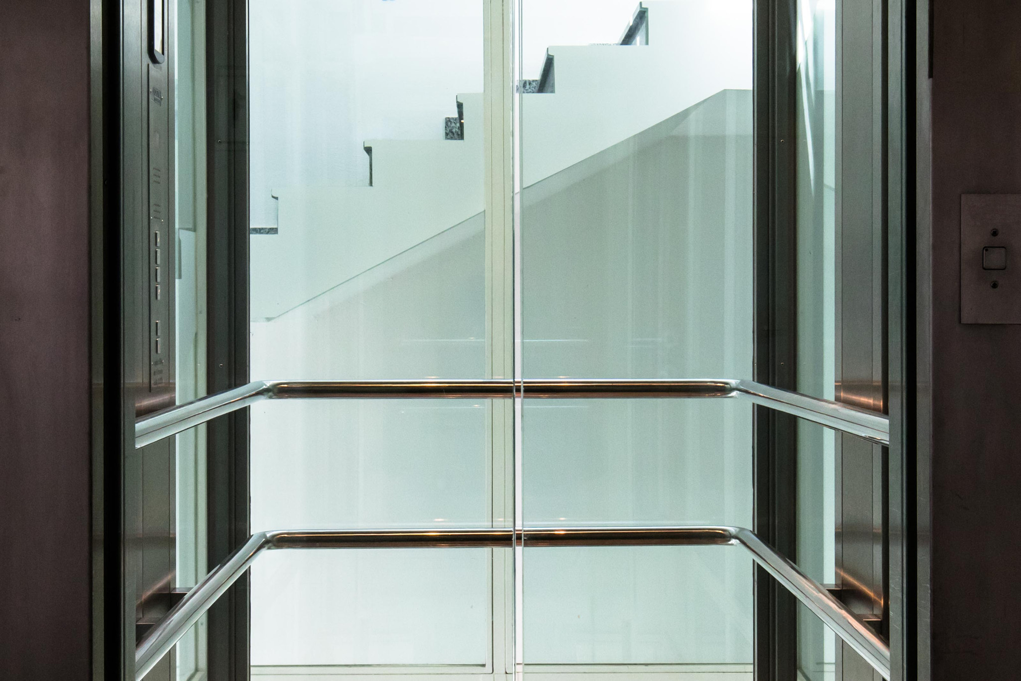 Canon EF 16-35mm F4L IS USM sample photo. Elevator for stairs photography