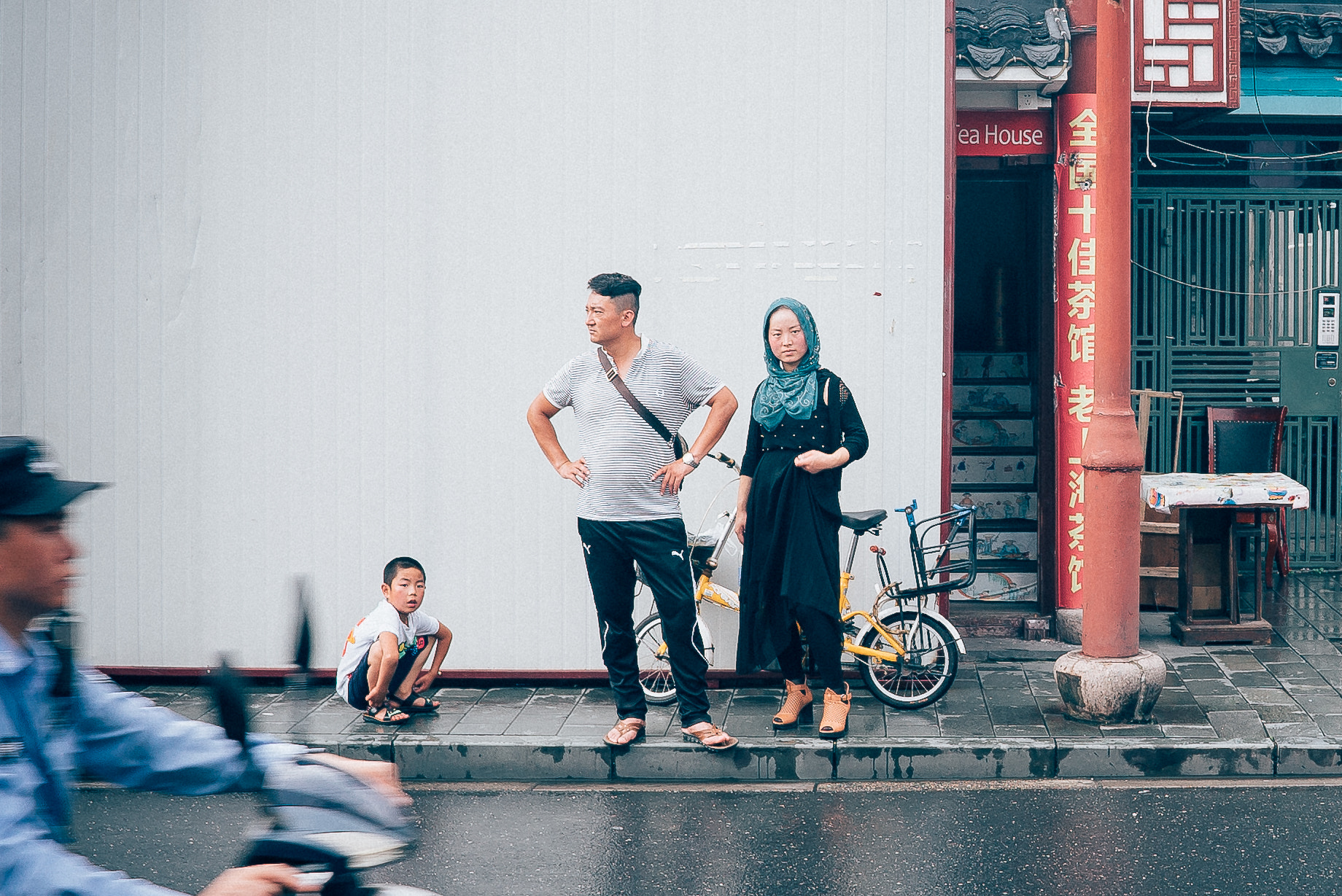 Sony FE 28mm F2 sample photo. Streets of shanghai 1 photography