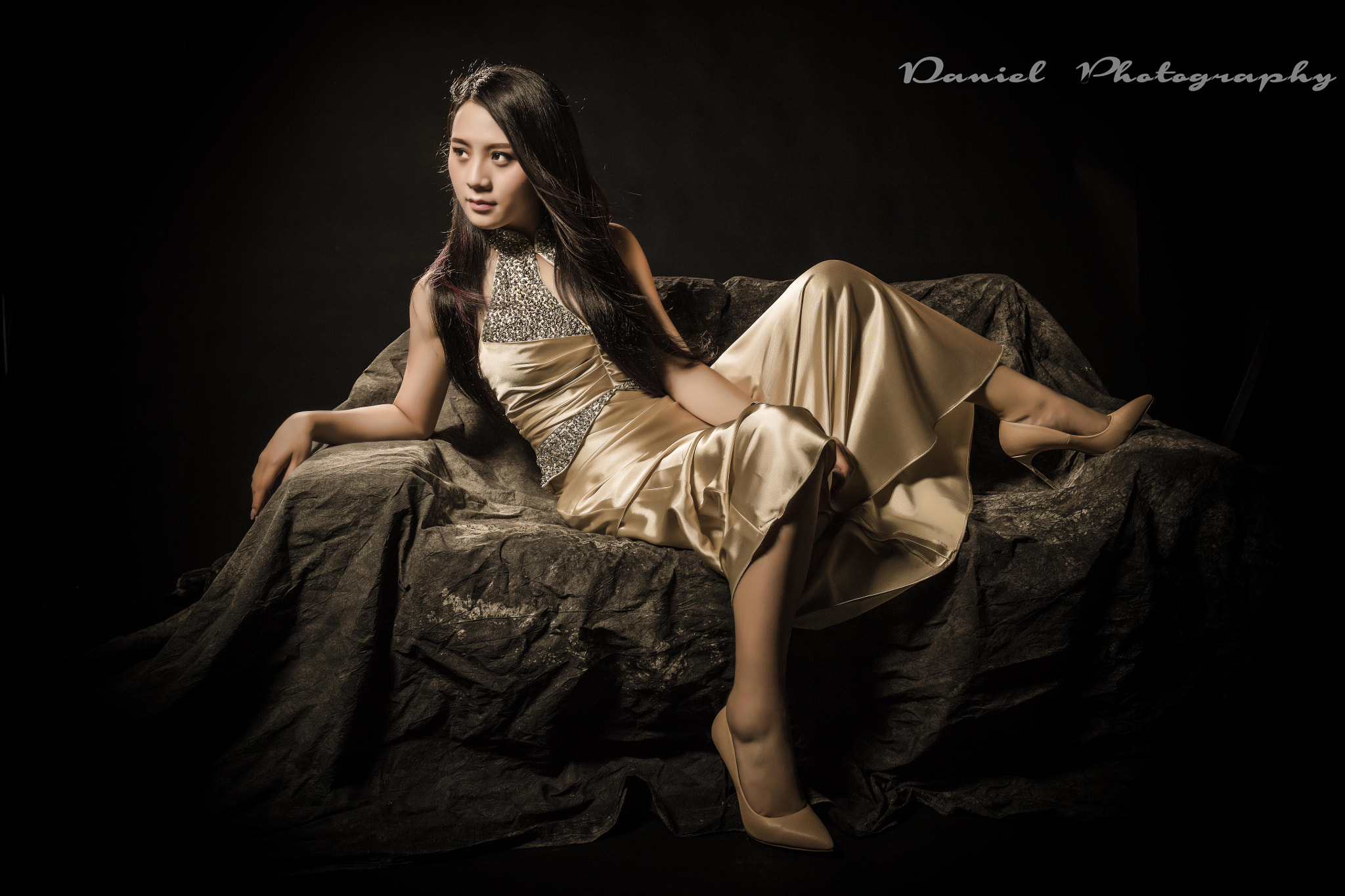 Sigma 35mm F1.4 DG HSM Art sample photo. The queen photography