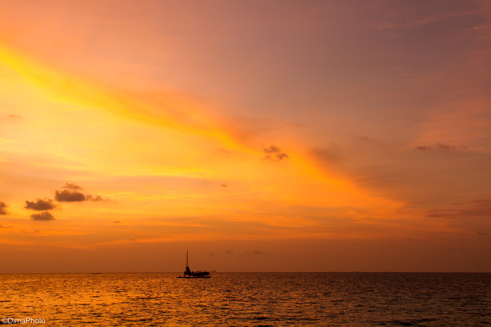 Canon EF 28-300mm F3.5-5.6L IS USM sample photo. Sunset colours.  photography