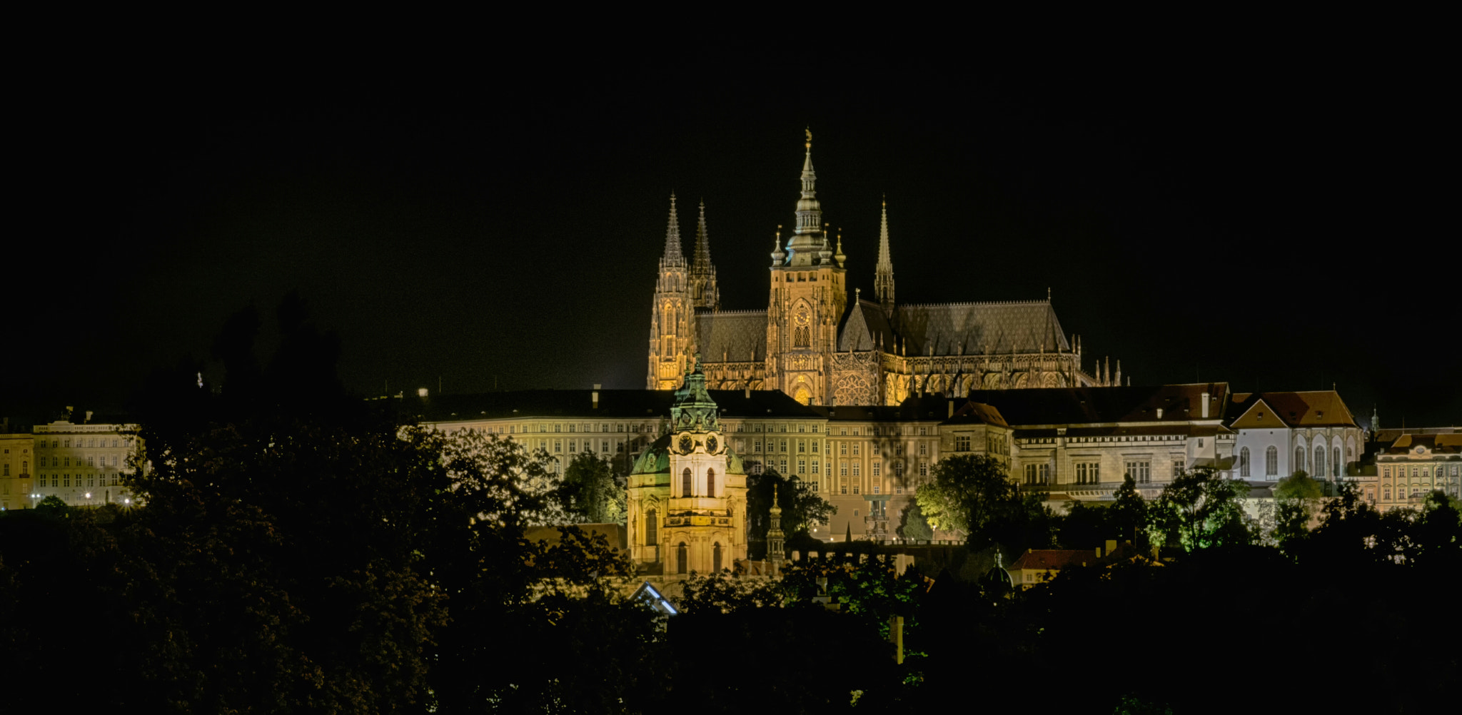 Sony SLT-A68 sample photo. The castle of prague photography