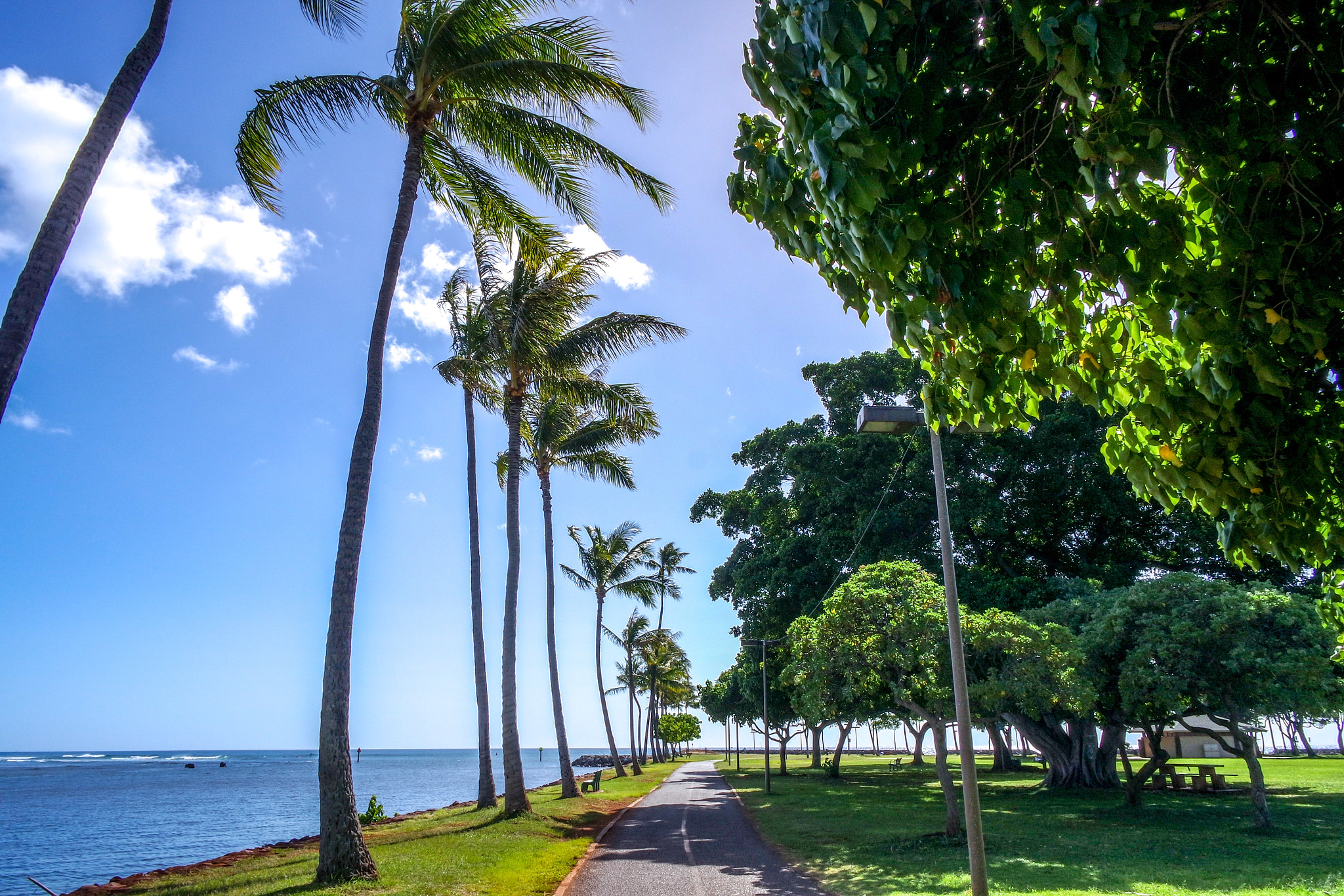 NX-M 9mm F3.5 sample photo. Magic island in hawaii photography