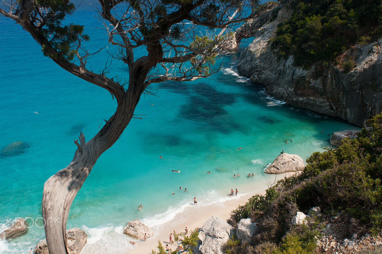 Nikon D300 + Nikon AF Nikkor 20mm F2.8D sample photo. Cala goloritze photography