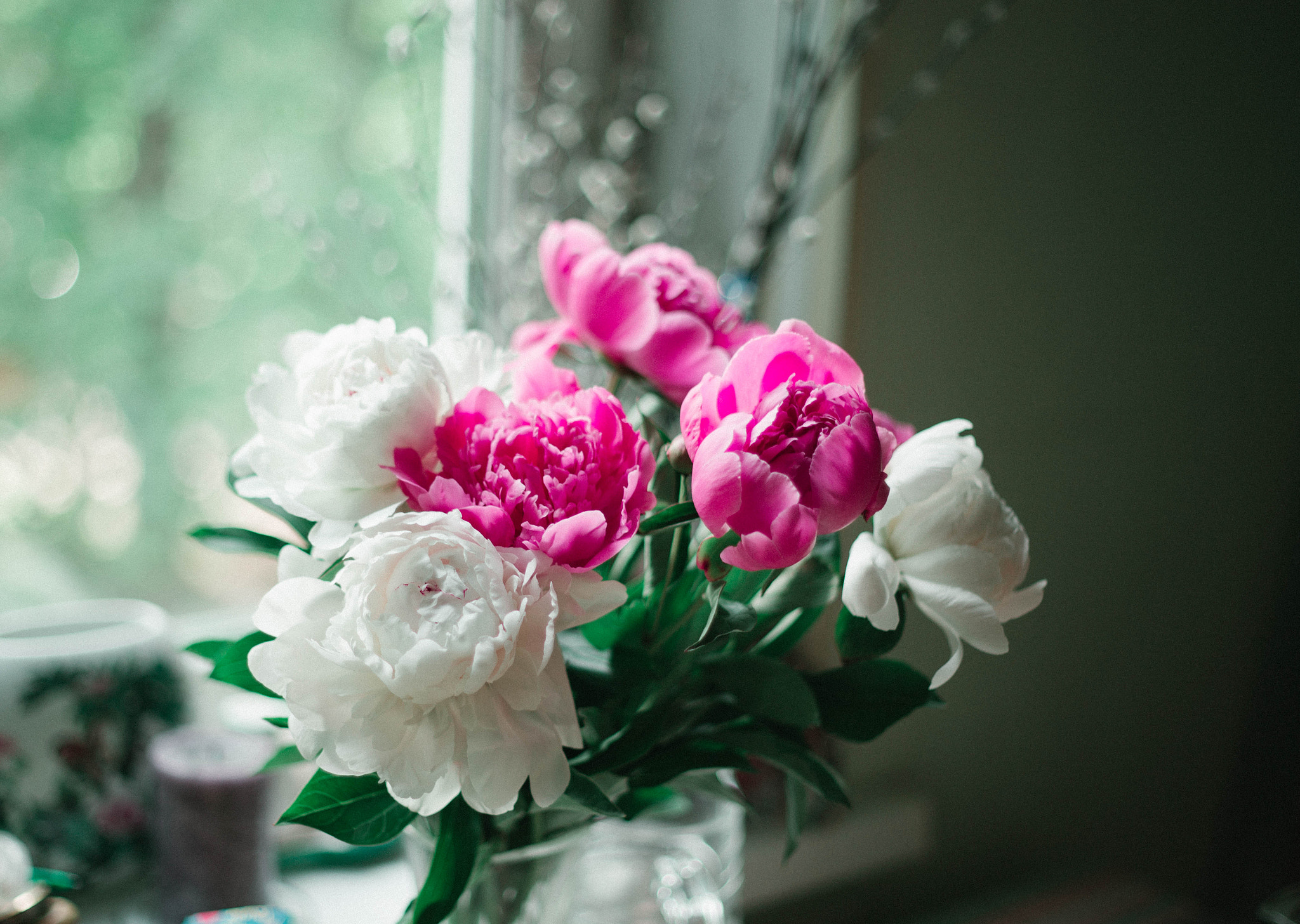 Canon EOS 6D + Canon EF 50mm F1.8 II sample photo. Peonies photography