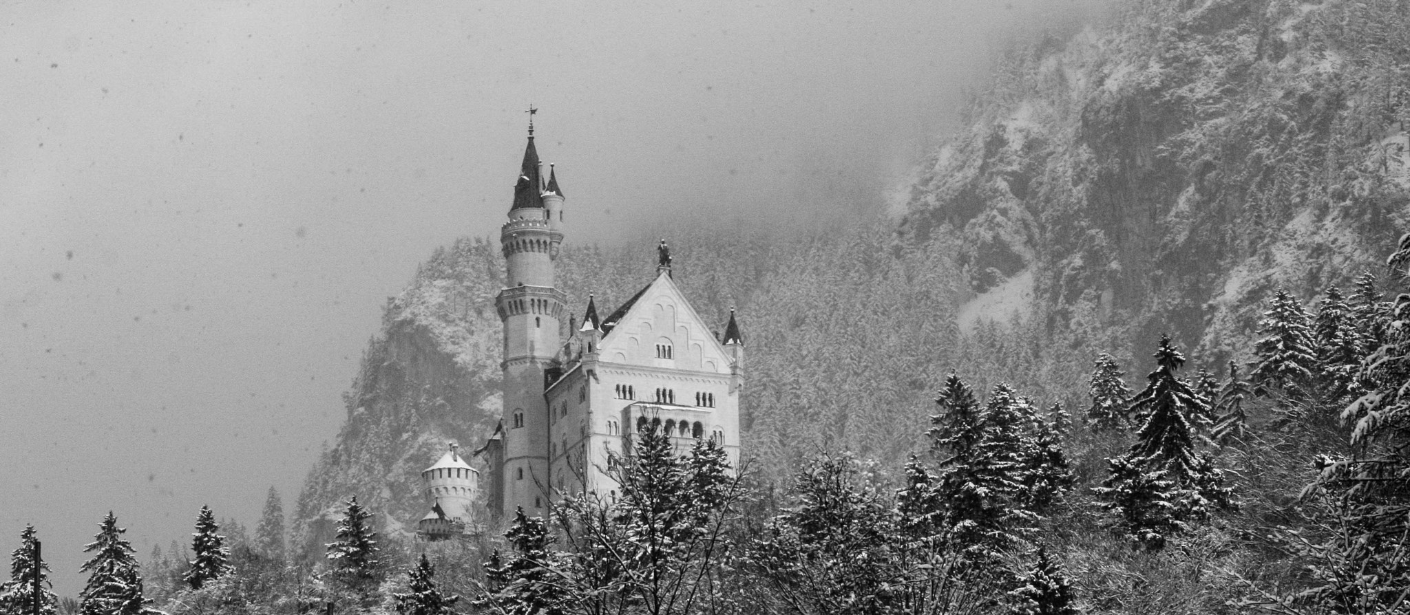 Canon EOS 400D (EOS Digital Rebel XTi / EOS Kiss Digital X) sample photo. Snowscene photography