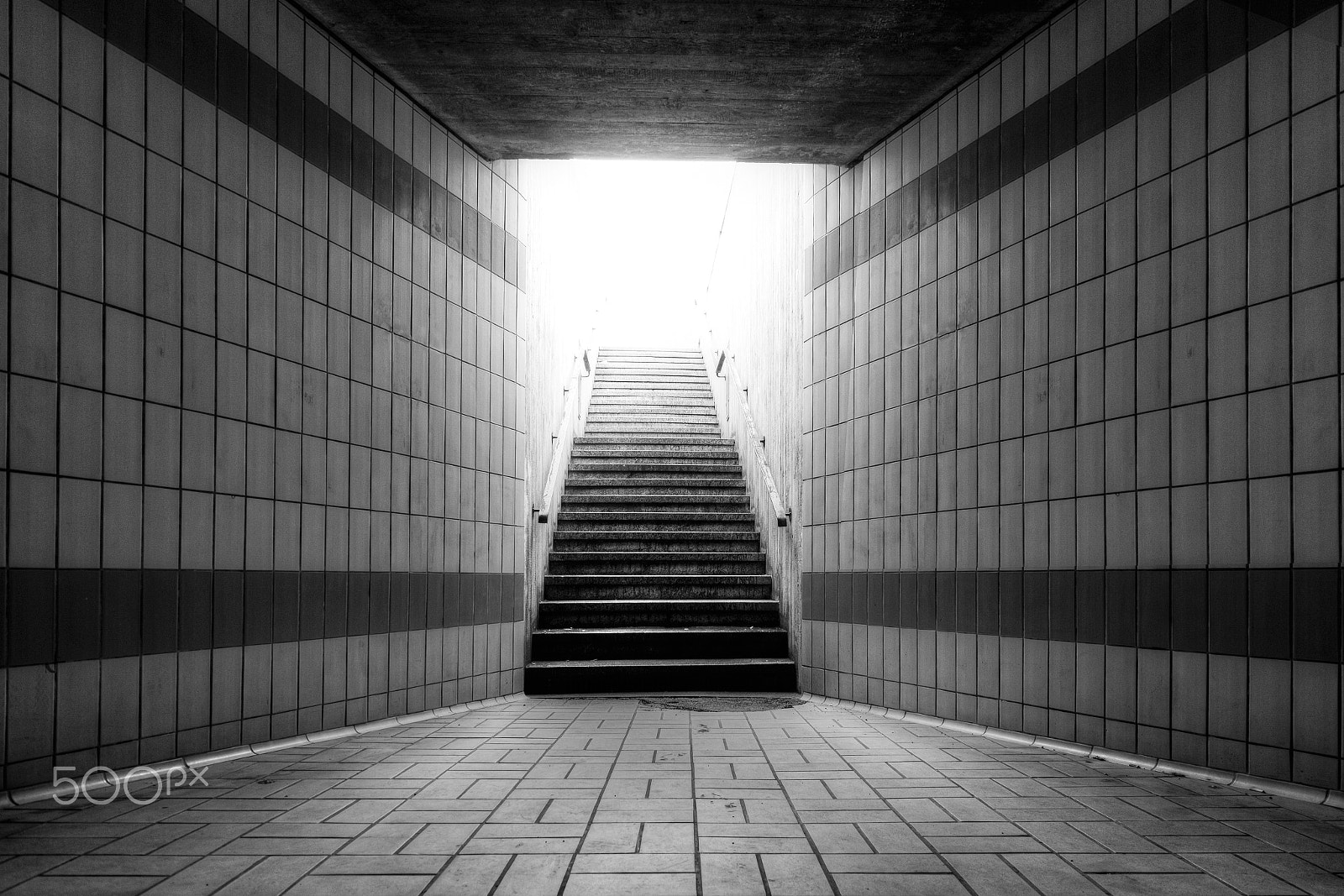 Tokina AT-X Pro 12-24mm F4 (IF) DX sample photo. Pedestrian tunnel photography