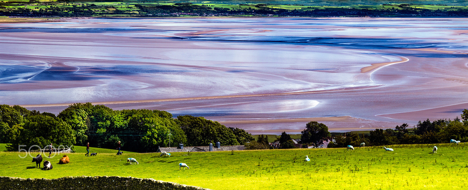 LUMIX G VARIO 45-150/F4.0-5.6 sample photo. Morecambe bay sands at low tide photography