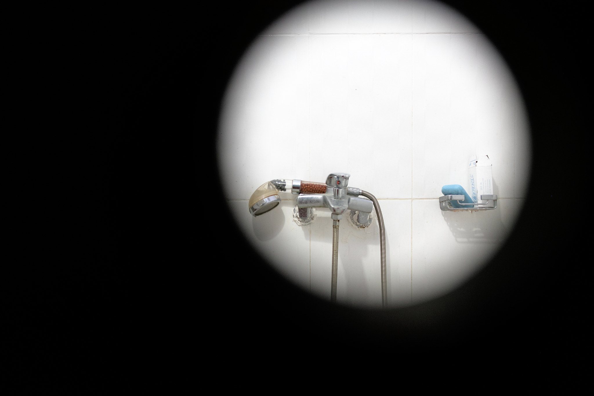 Canon EOS 5DS sample photo. Hole photography
