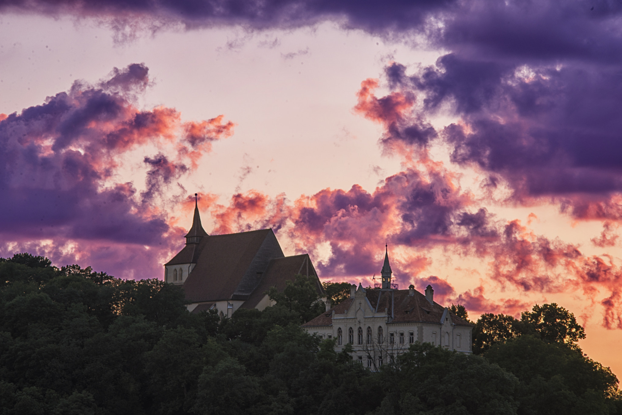 Nikon D600 + AF Zoom-Nikkor 70-210mm f/4 sample photo. Sighișoaran sunset photography