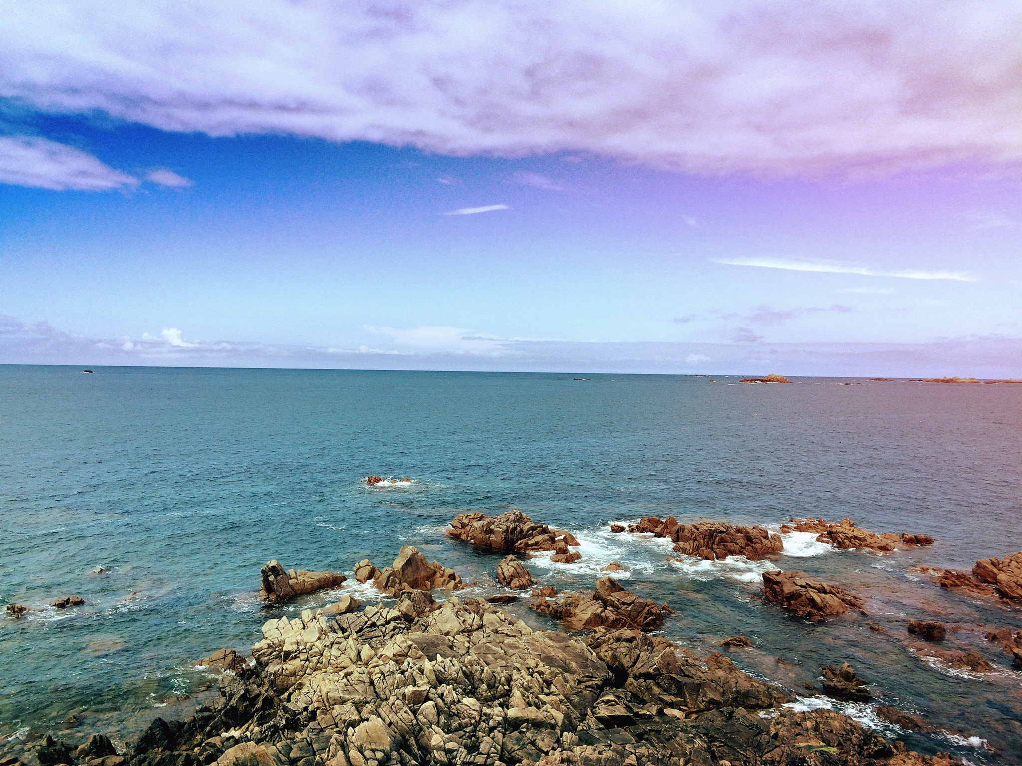Jag.gr 645 PRO Mk III for Apple iPhone 5s sample photo. Vazon bay, guernsey photography