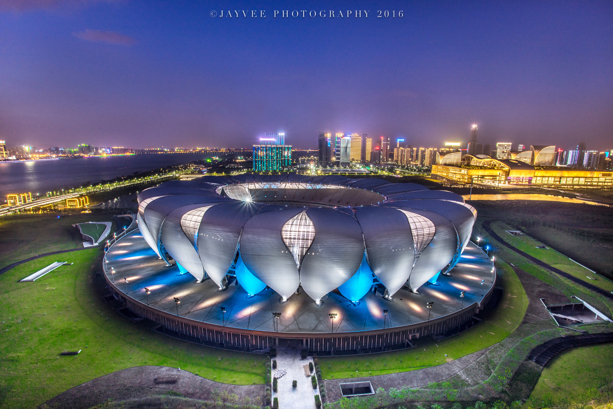 Sony a7 sample photo. The main stadium of the hangzhou asian games photography