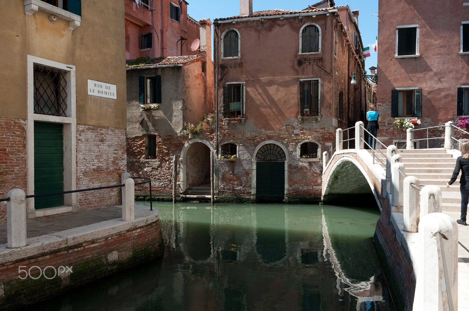 Nikon D300 + Nikon AF Nikkor 20mm F2.8D sample photo. Venezia rio de le romite photography