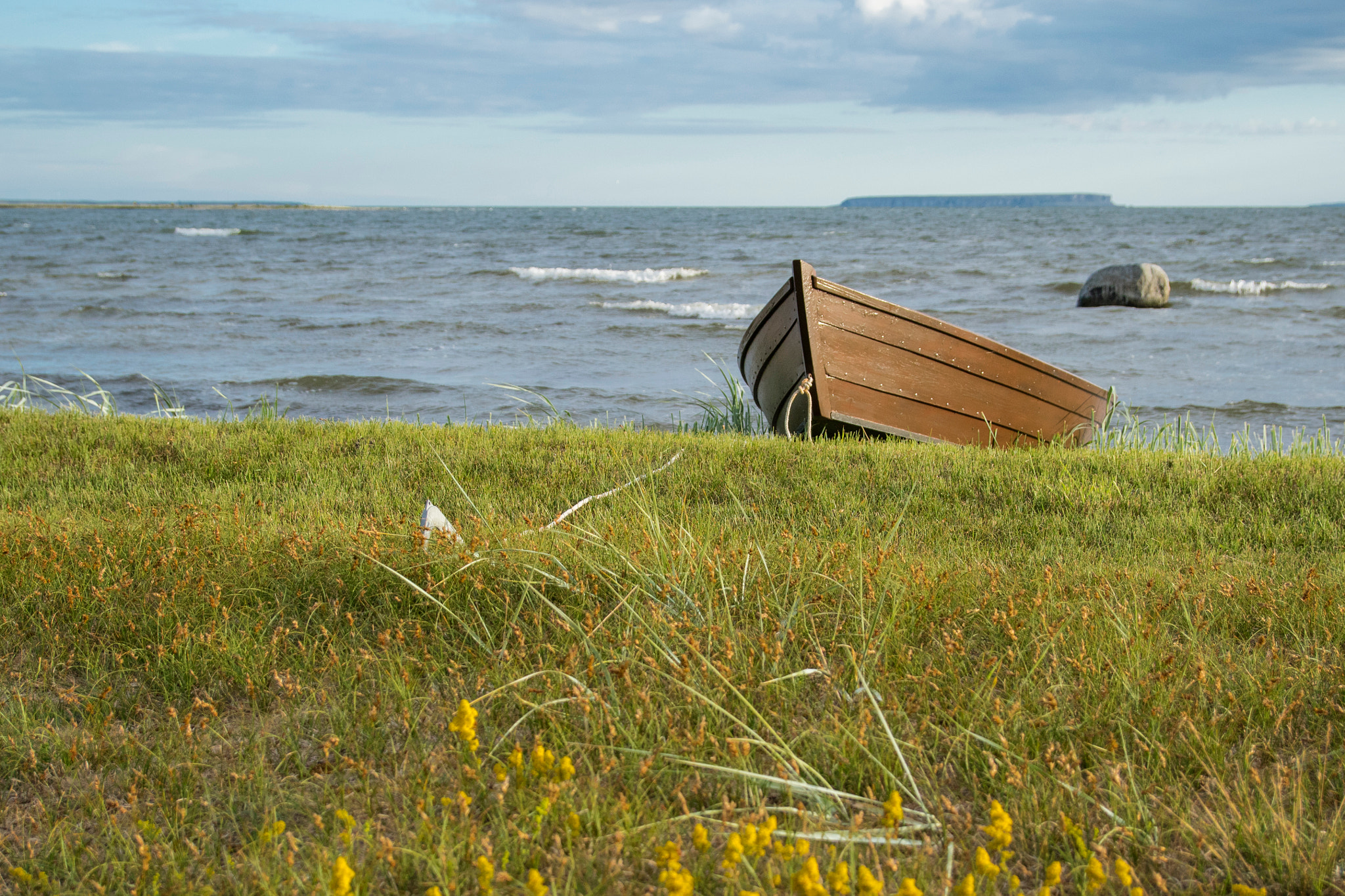 Canon EOS M3 sample photo. Gotland - klintehamn - boat with anchor photography