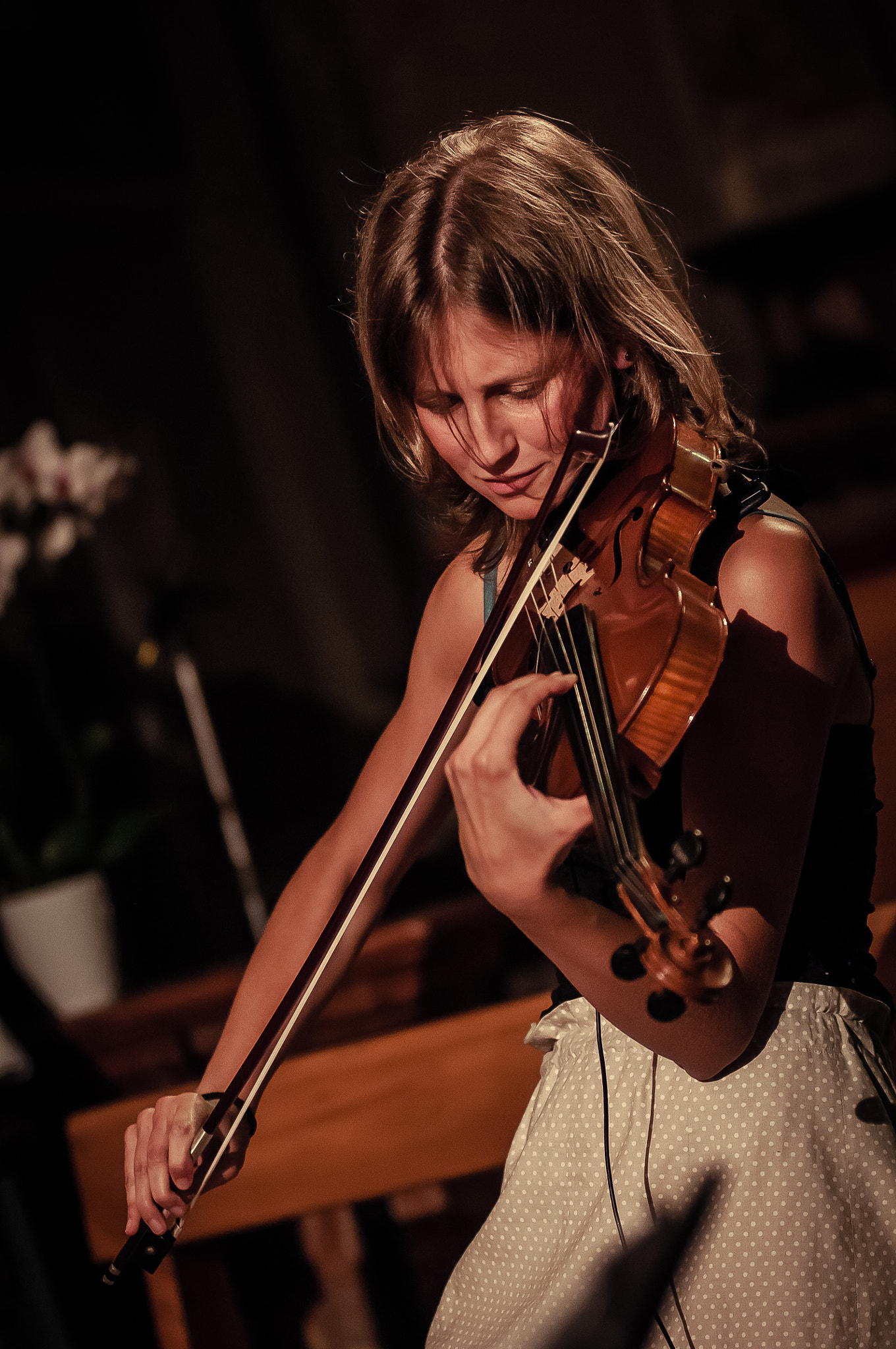 Nikon AF-Nikkor 80-200mm F2.8D ED sample photo. Caravan trio anais photography