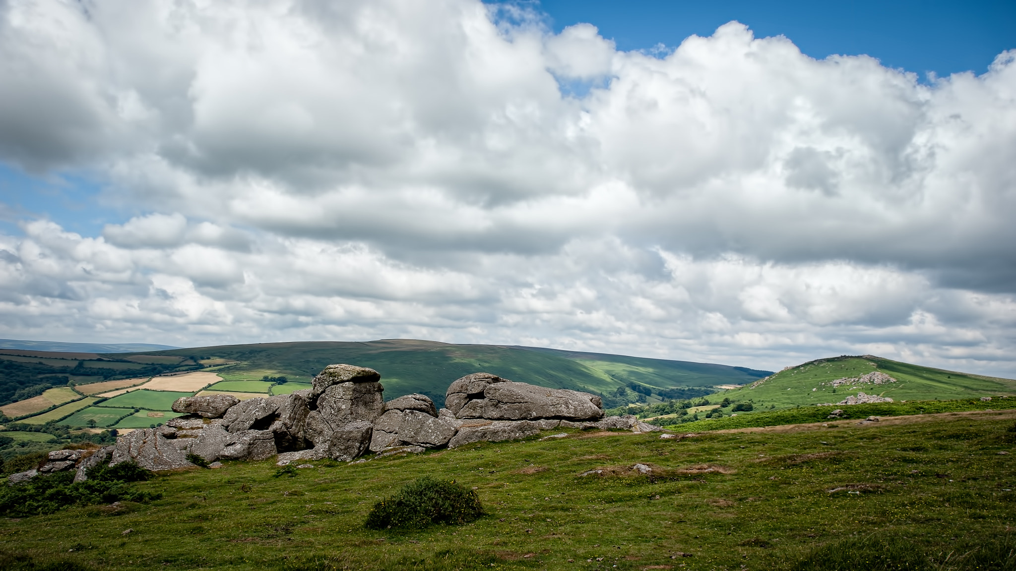 AF Zoom-Nikkor 28-105mm f/3.5-4.5D IF sample photo. Tors hills & clouds photography