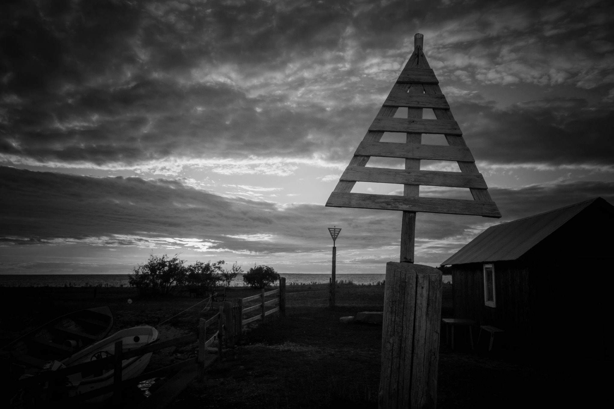 Canon EOS M3 sample photo. Gotland - klintehamn - fishing cottages photography