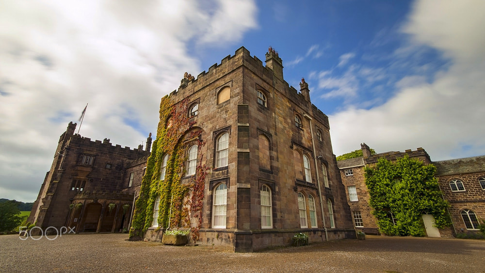 Sigma 10-20mm F4-5.6 EX DC HSM sample photo. Ripley castle courtyard photography