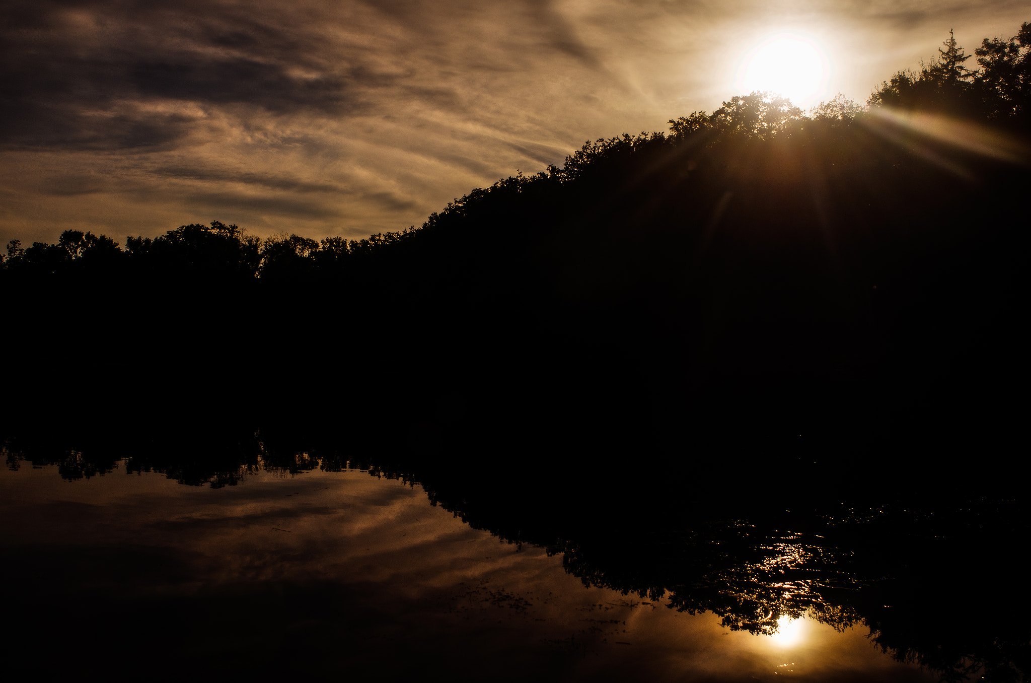 Nikon D7000 + Nikon AF Nikkor 24mm F2.8D sample photo. Moment in time photography