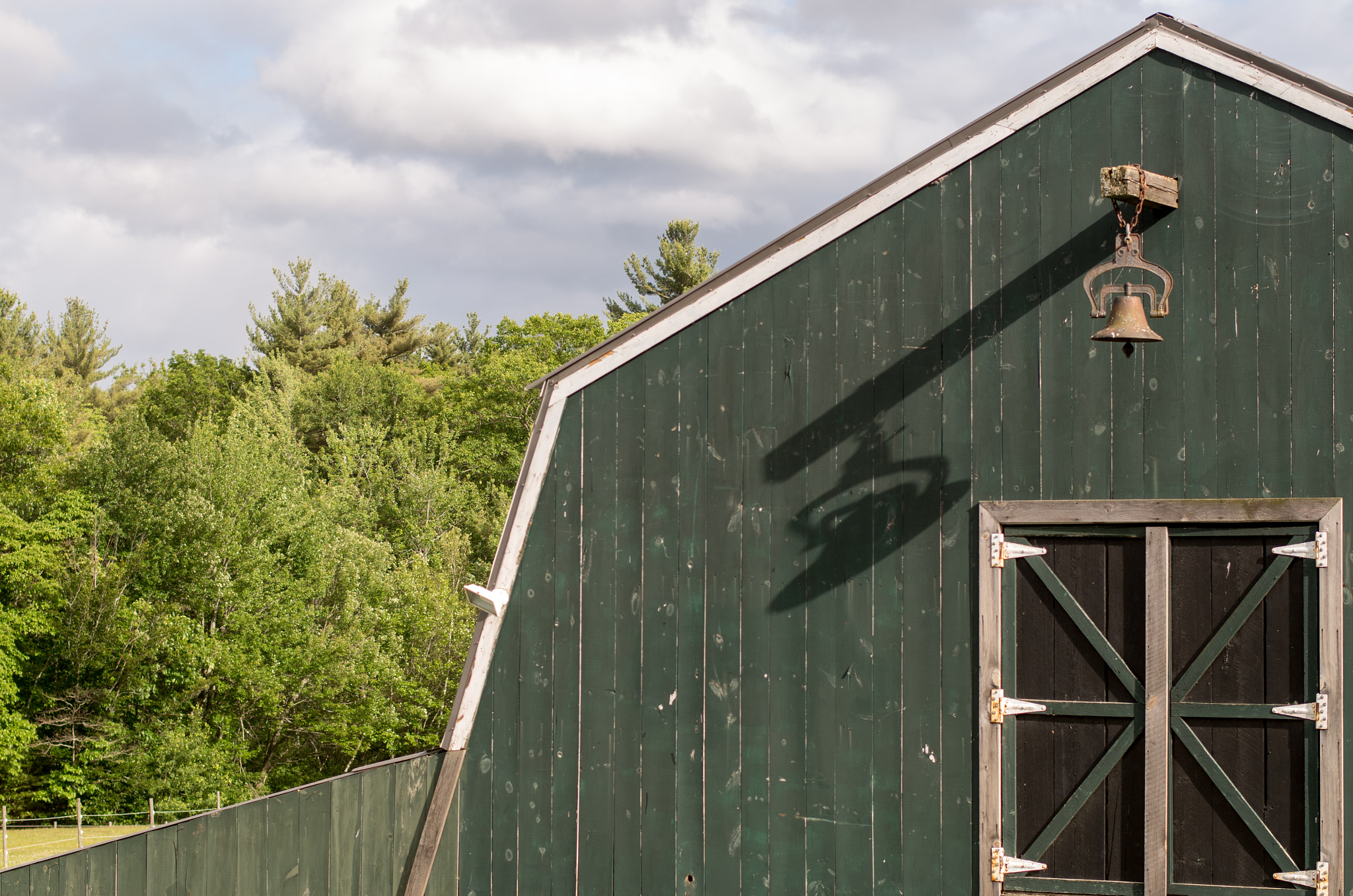 Pentax K-50 + Pentax smc DA* 55mm F1.4 SDM sample photo. Barn photography