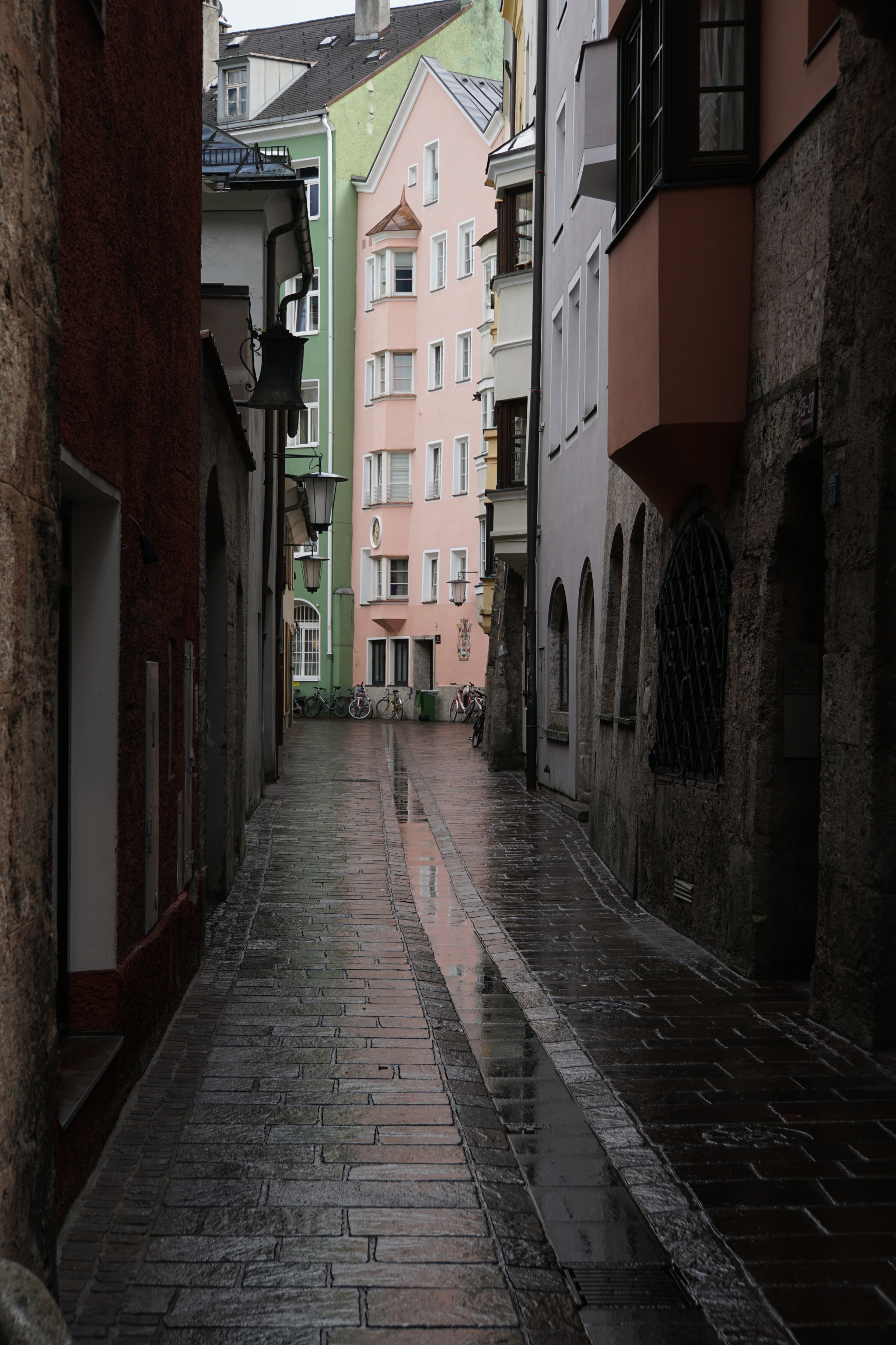 Sony E 18-55mm F3.5-5.6 OSS sample photo. Narrow street in the altstadt photography