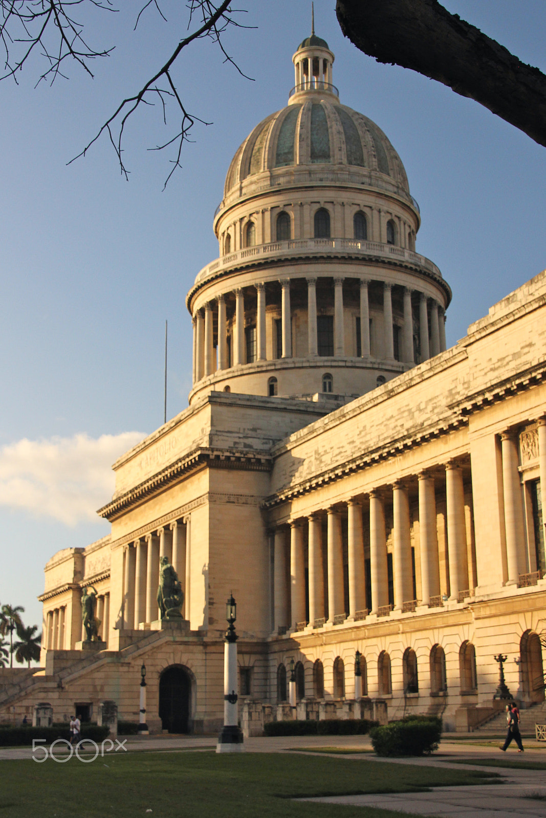 Canon EOS 550D (EOS Rebel T2i / EOS Kiss X4) sample photo. Sunrise at el capitolio photography