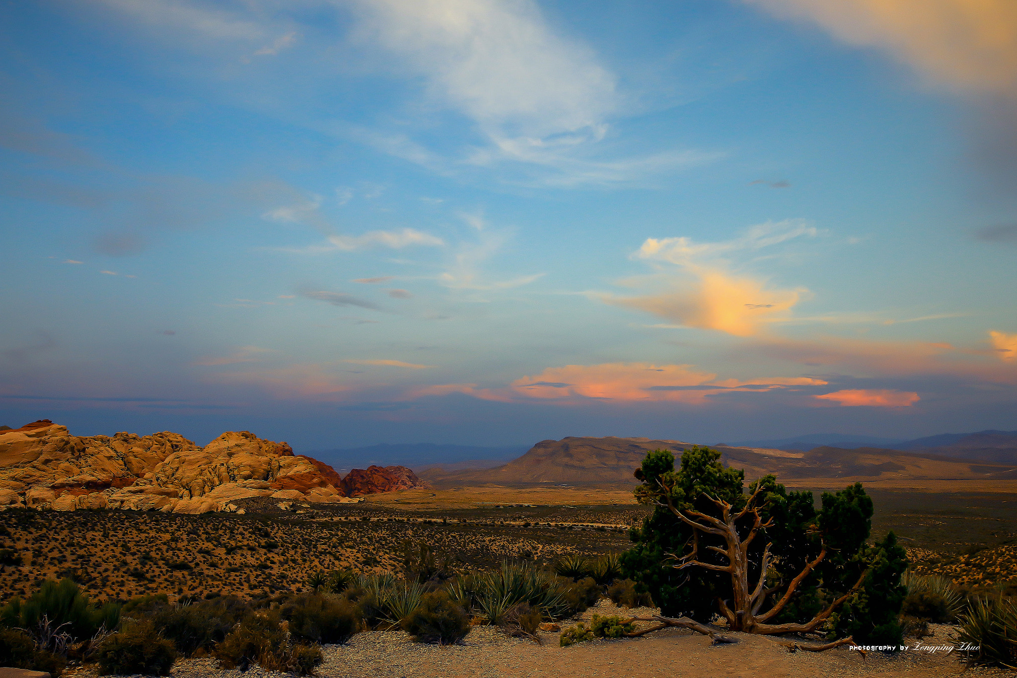 Canon EOS 70D + Canon EF 16-35mm F4L IS USM sample photo. Red rock canyon sunset photography