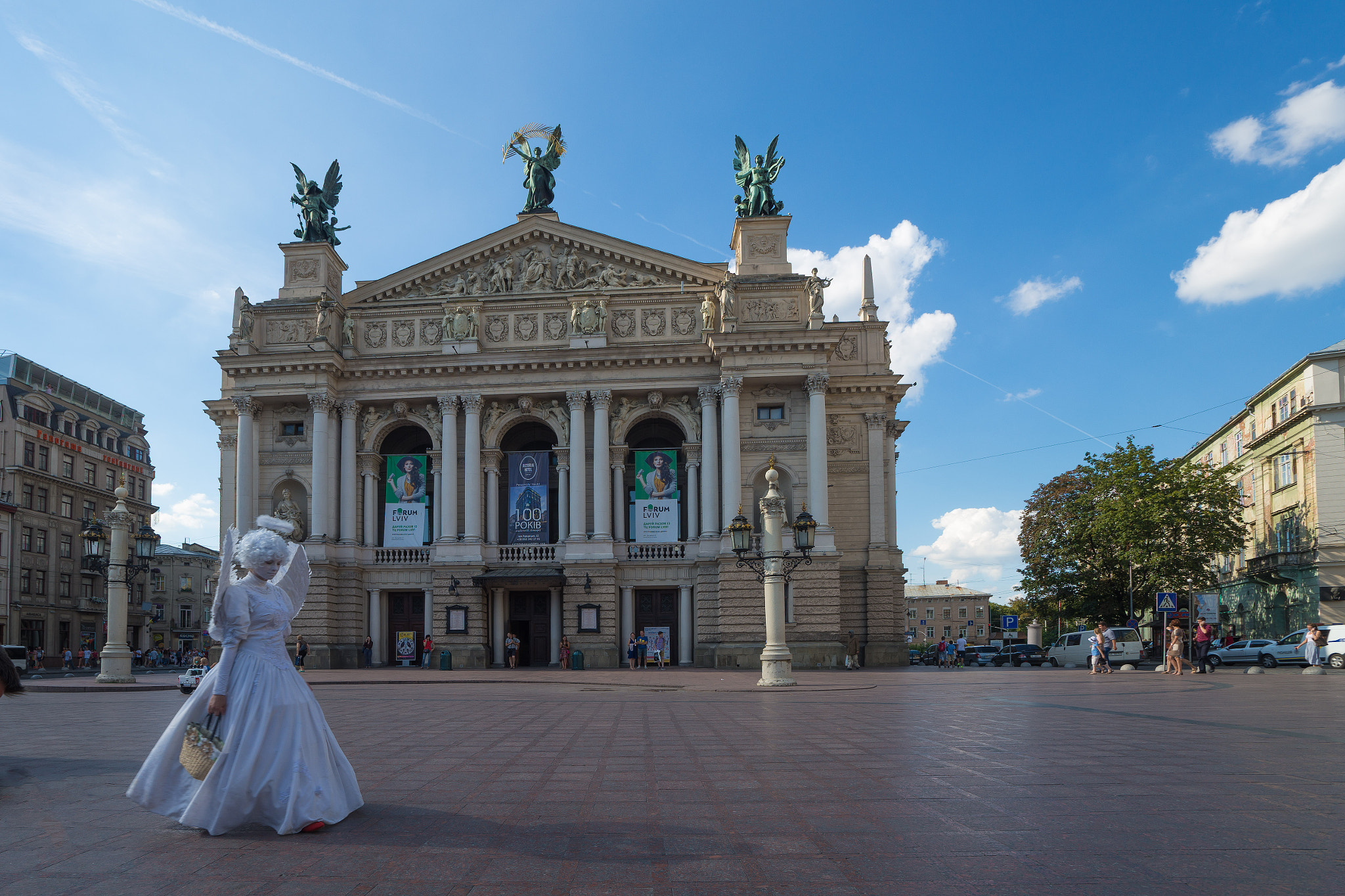 Sony a99 II + Sony Vario-Sonnar T* 16-35mm F2.8 ZA SSM sample photo. Opera theatre. lvov. ukraine. photography