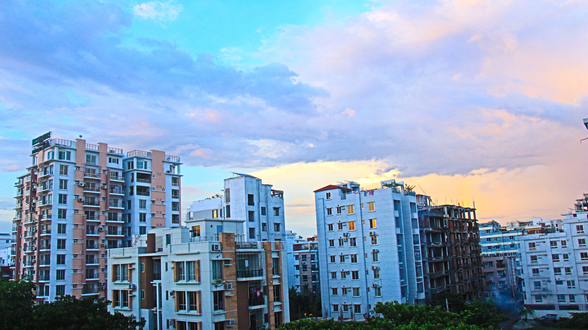 Canon EOS 700D (EOS Rebel T5i / EOS Kiss X7i) sample photo. Architecture and nature photography