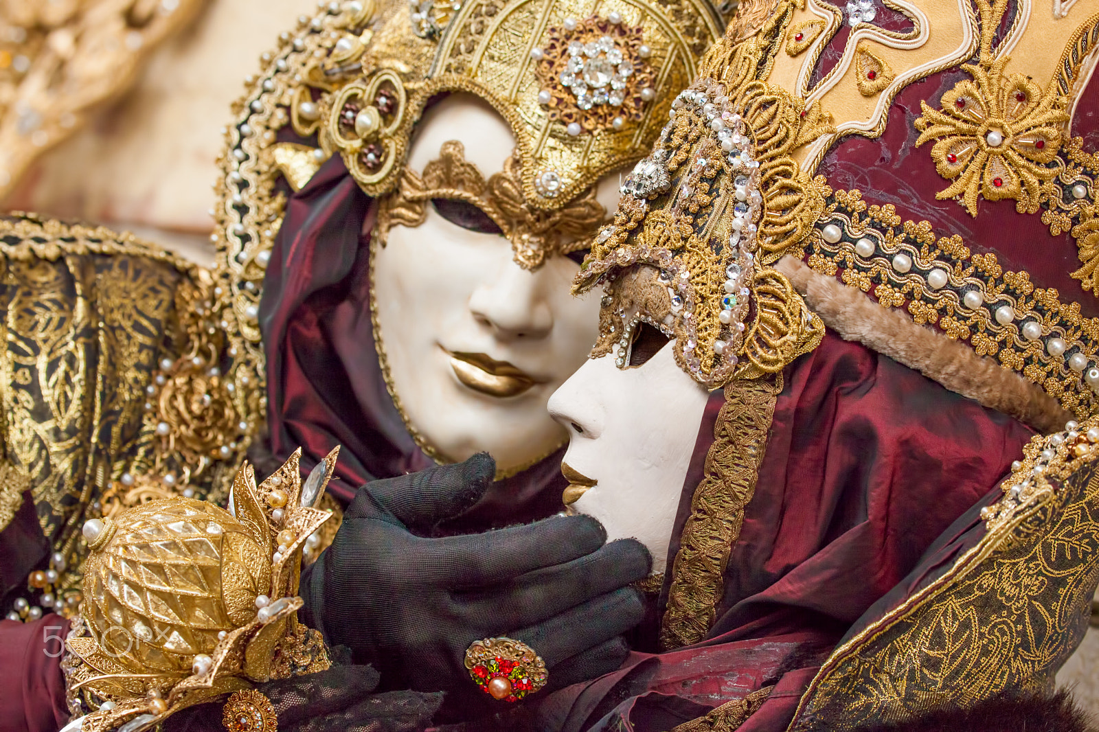 Canon EF 100-400mm F4.5-5.6L IS USM sample photo. Beautiful mask at carnival in venice,italy photography
