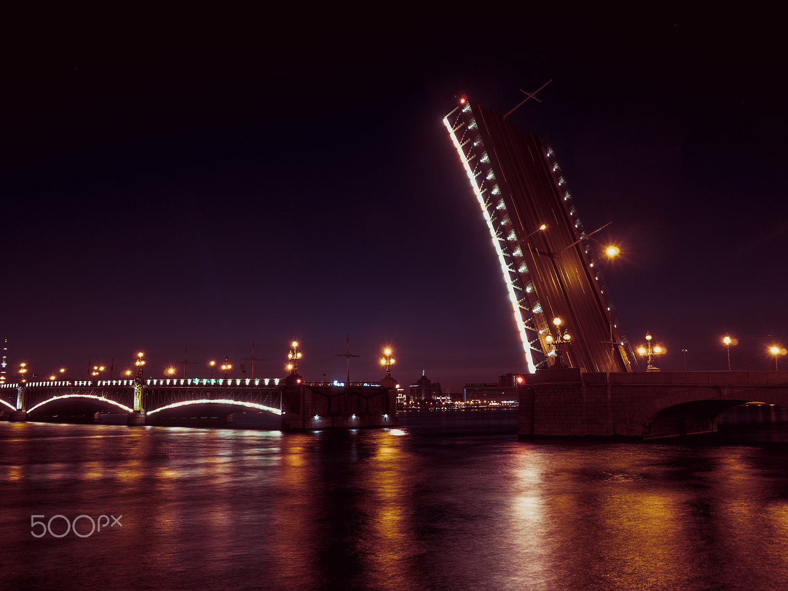 Olympus OM-D E-M5 II + Olympus M.Zuiko Digital 14-42mm F3.5-5.6 II R sample photo. Night st. petersburg. trinity bridge. photography