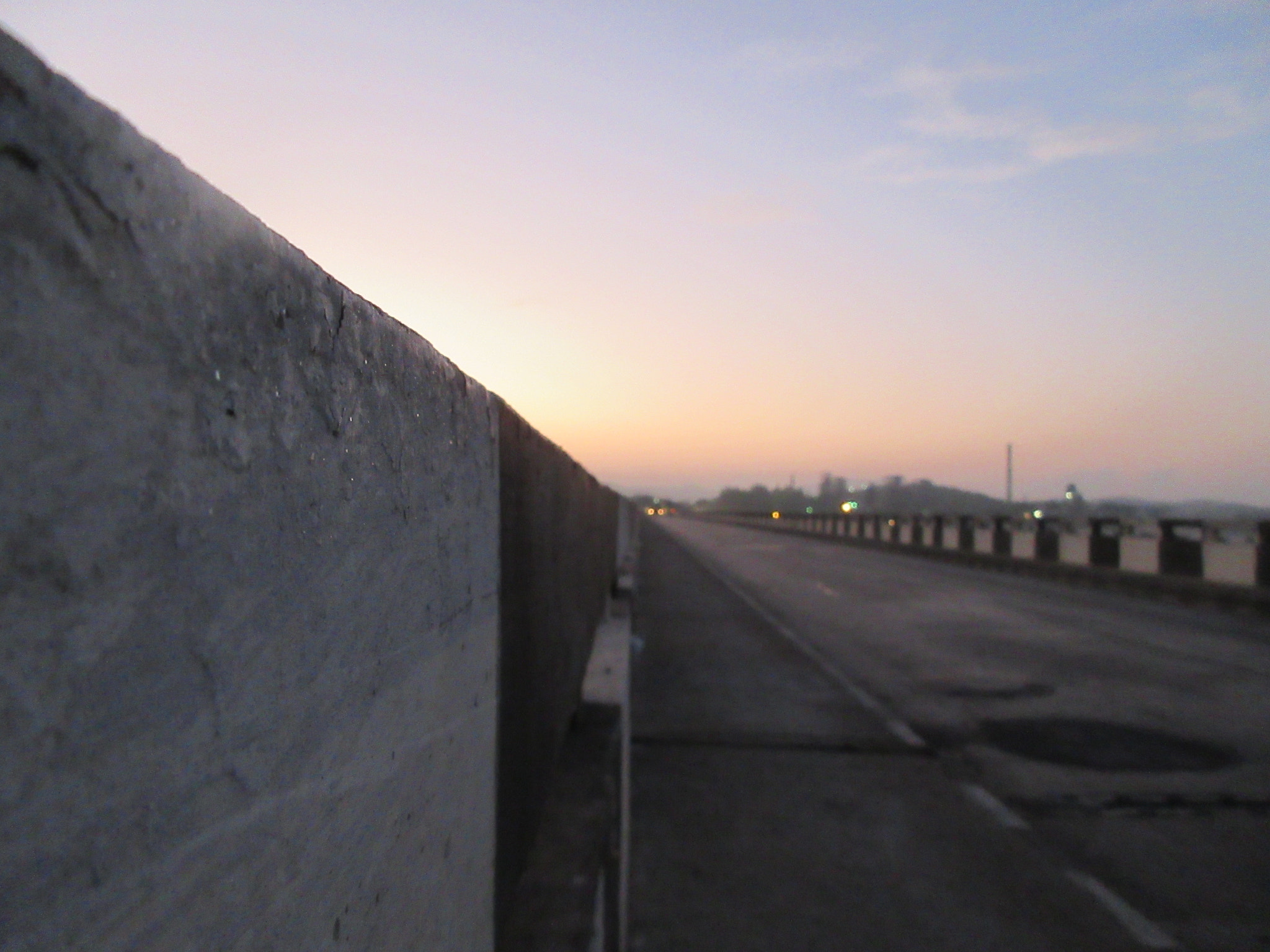 Canon PowerShot ELPH 350 HS (IXUS 275 HS / IXY 640) sample photo. The bridge photography