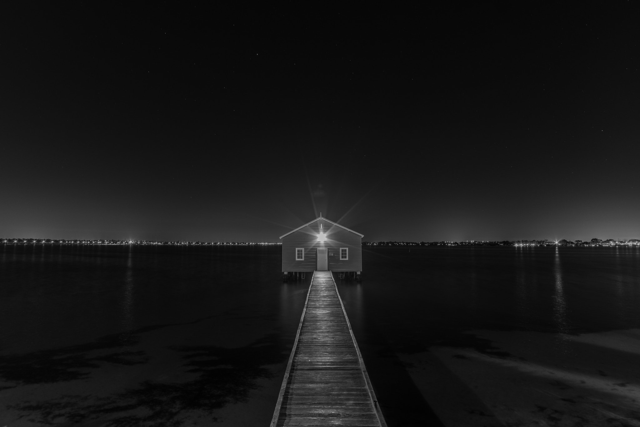 Samyang 14mm F2.8 ED AS IF UMC sample photo. Crawley boatshed photography
