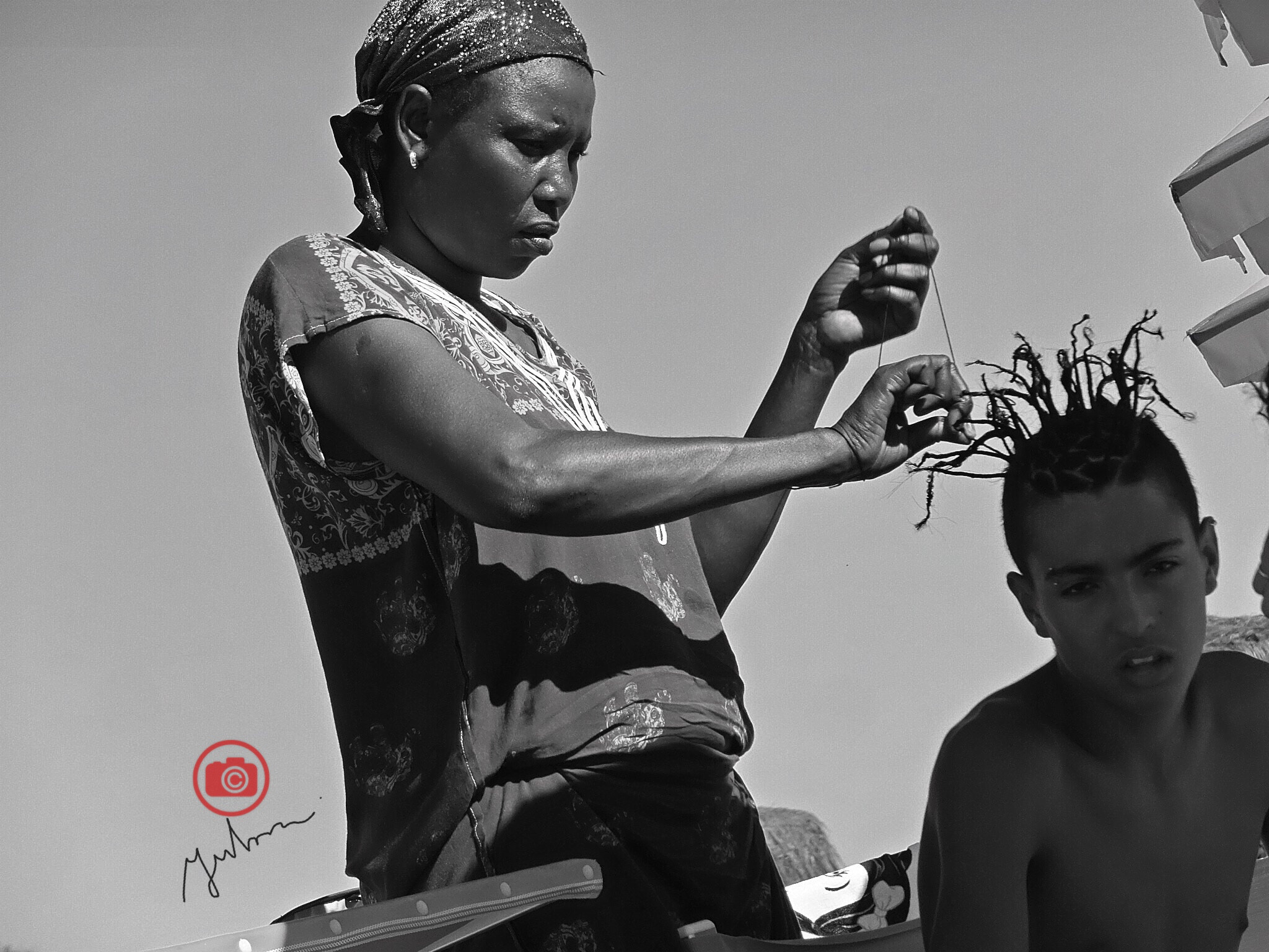 Fujifilm FinePix F900EXR sample photo. Hairdresser on the beach photography