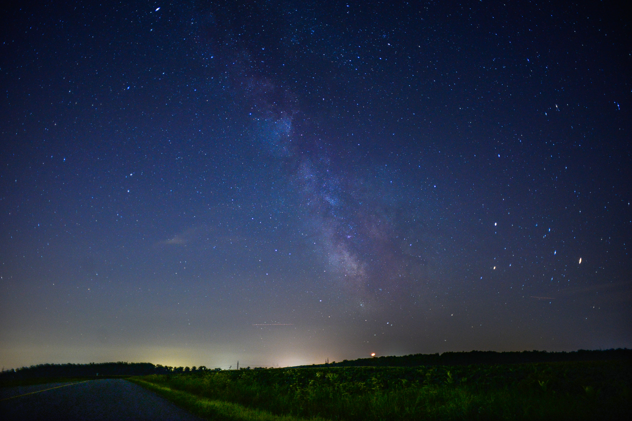 Nikon D610 + Nikon AF Nikkor 20mm F2.8D sample photo. We have to look up in the sky sometimes ! photography