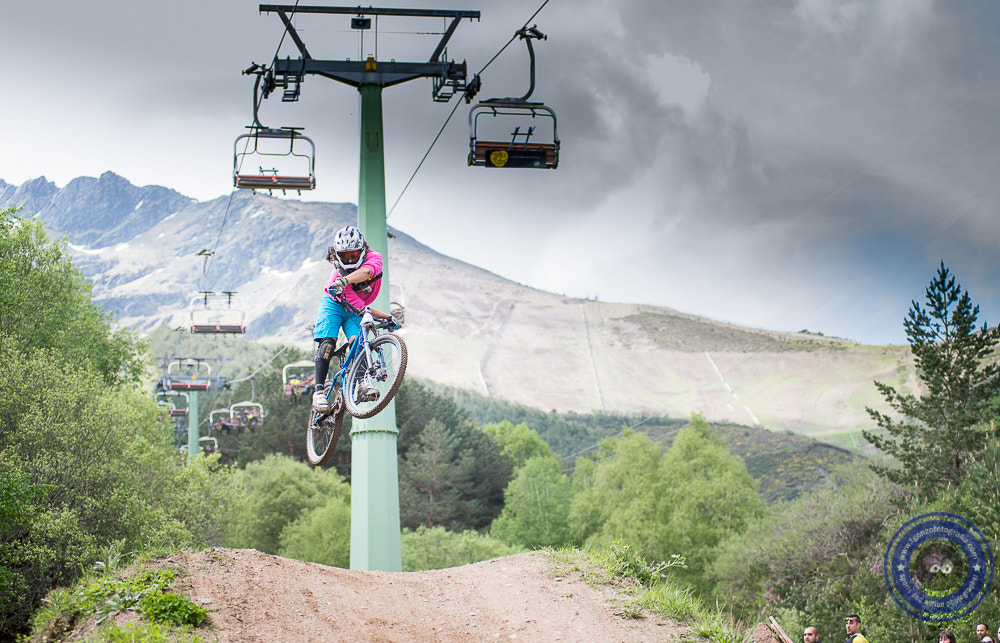 Nikon AF-Nikkor 80-200mm F2.8D ED sample photo. Redbull holybike la pinilla photography