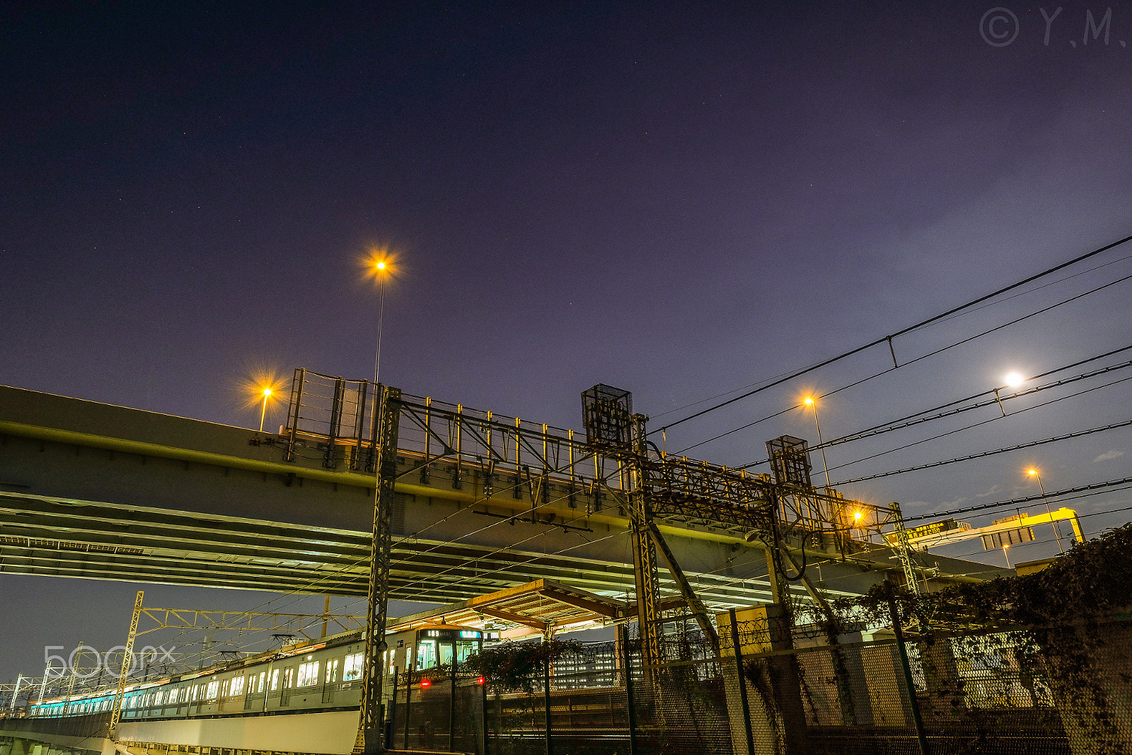 Fujifilm X-M1 + Fujifilm XF 14mm F2.8 R sample photo. Station photography