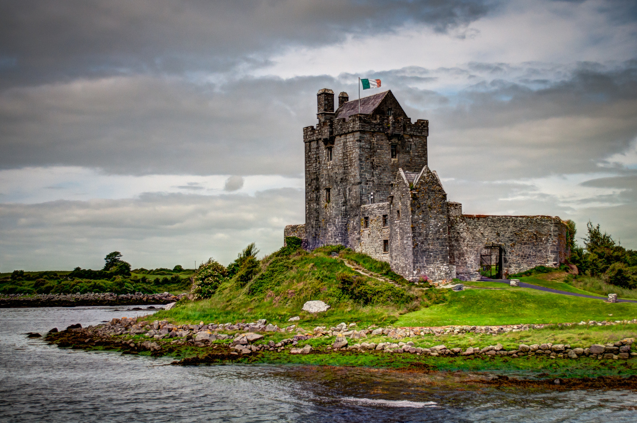 Nikon D300S sample photo. Dunguaire castle, county galway, ireland photography